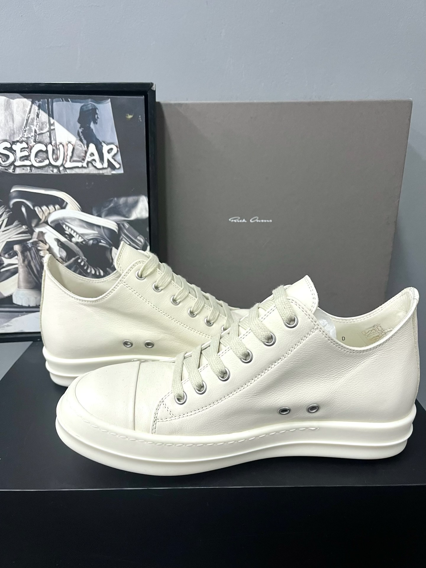 Rick Owens 25SS White Leather Low-Top Sneakers