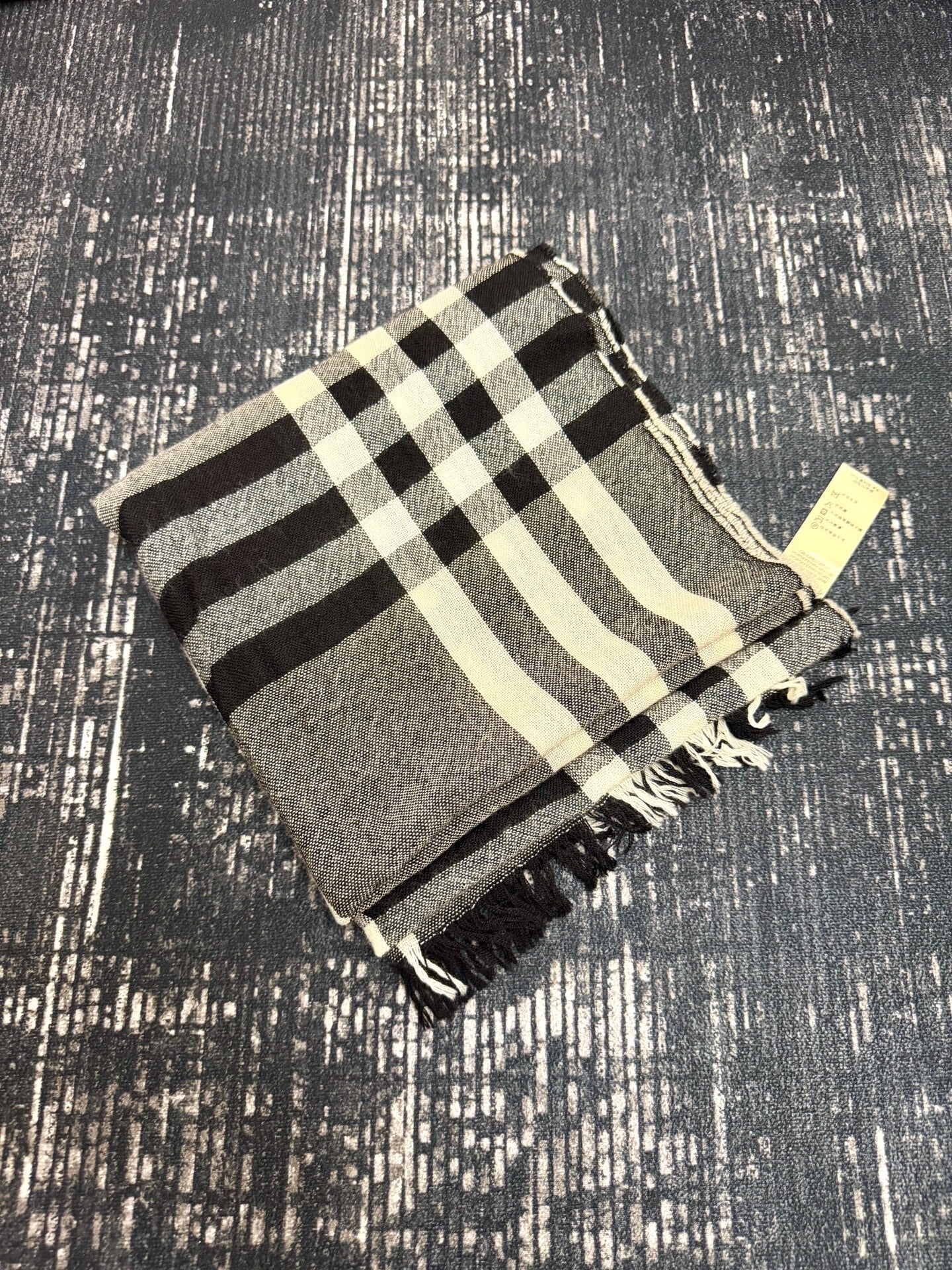 Burberry Classic Gray White Black Scarf