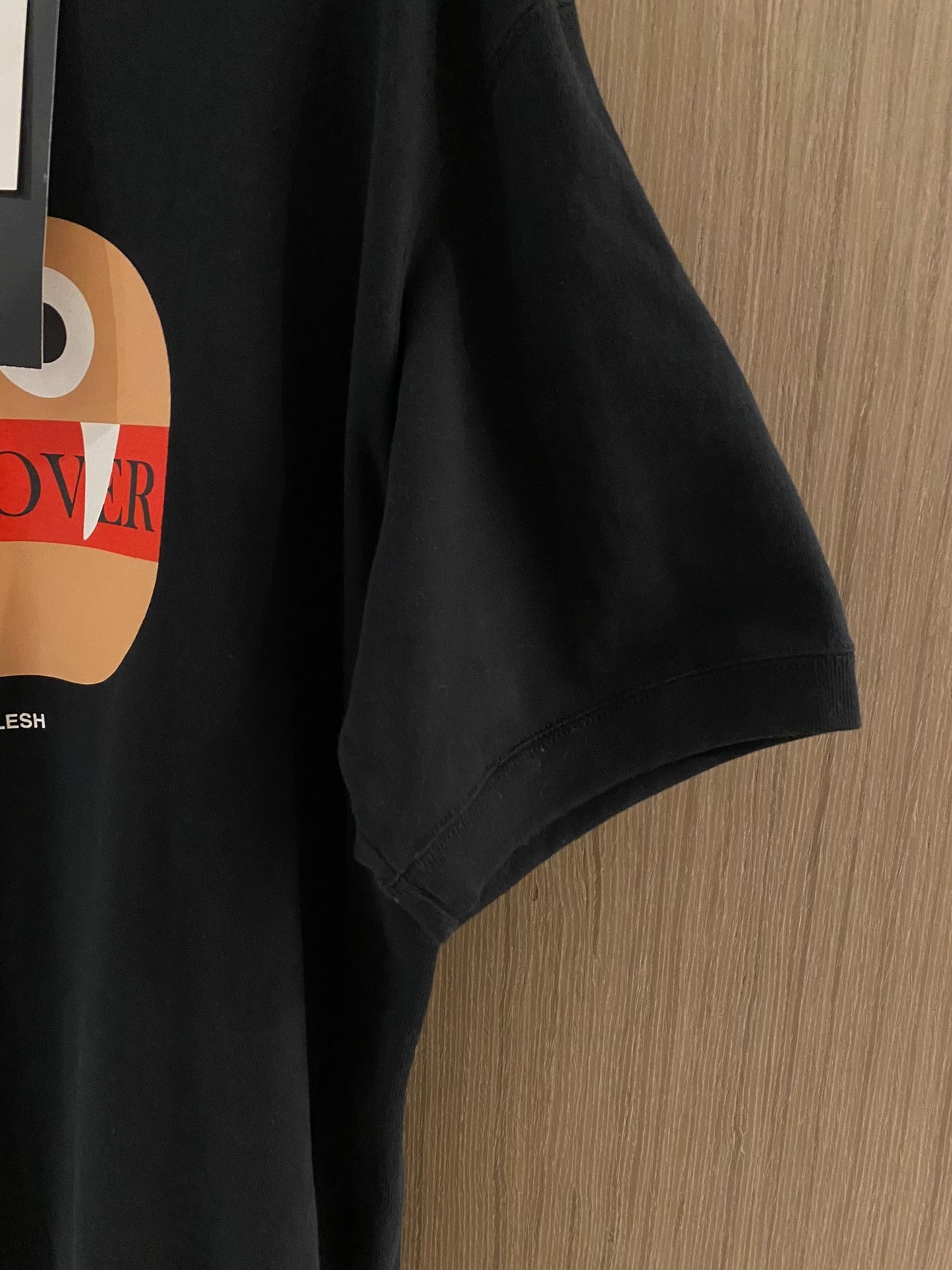 Undercover 15SS Limited Cannibal Burger Big Tee