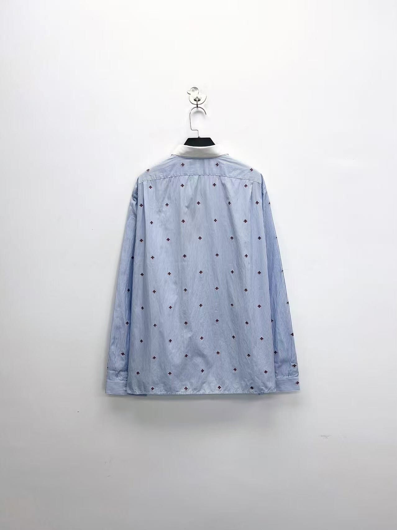 gucci light blue embroidered bee long sleeve shirt