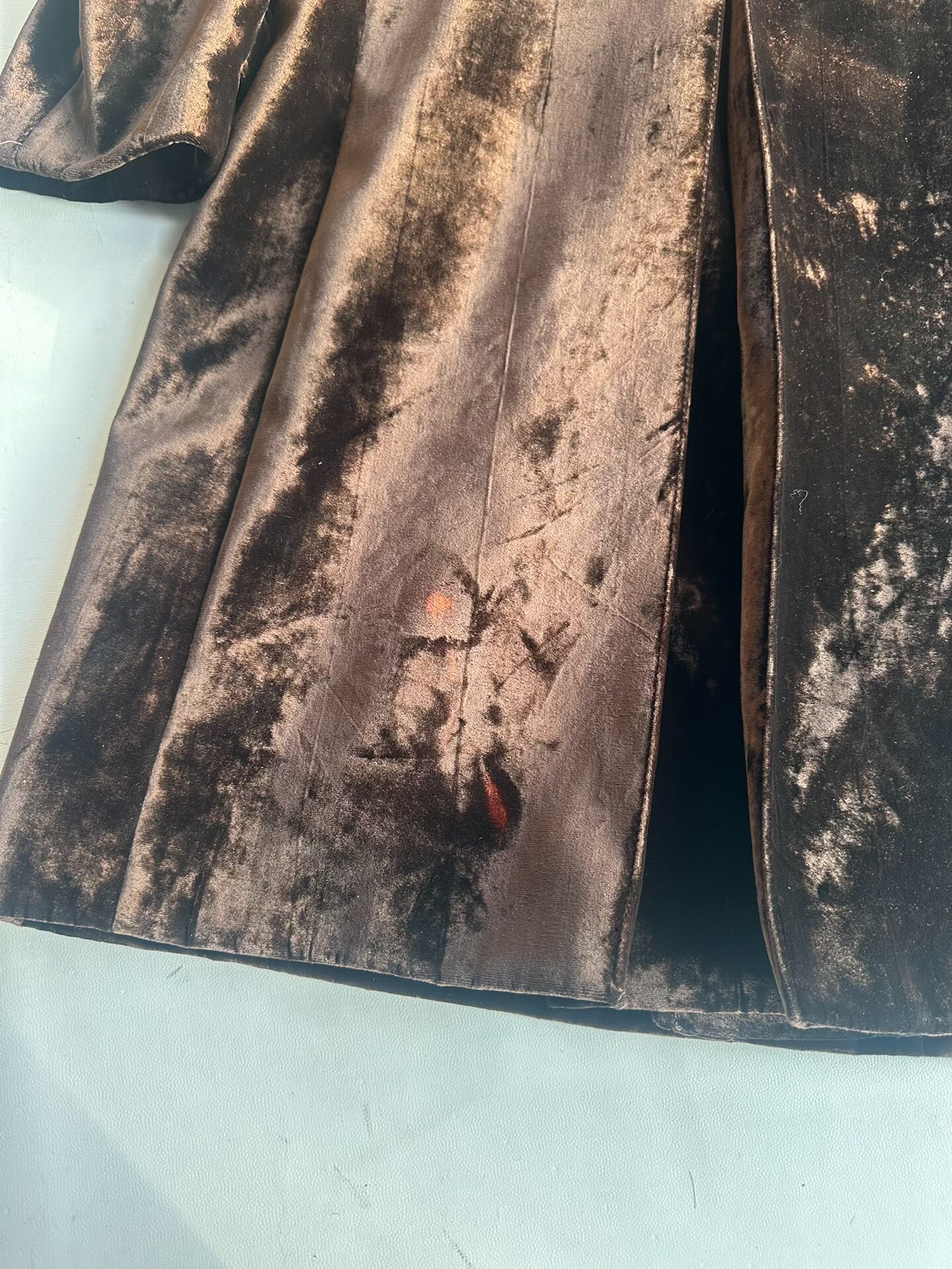 drapes van noten velvet long coat