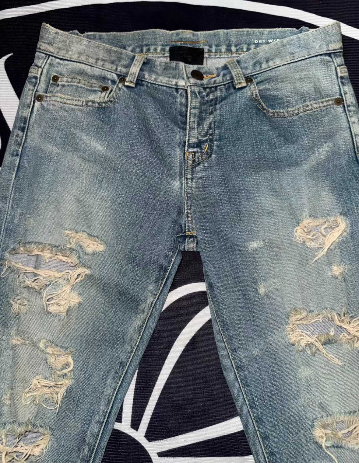 Saint Laurent SLP 14SS Distressed Jeans
