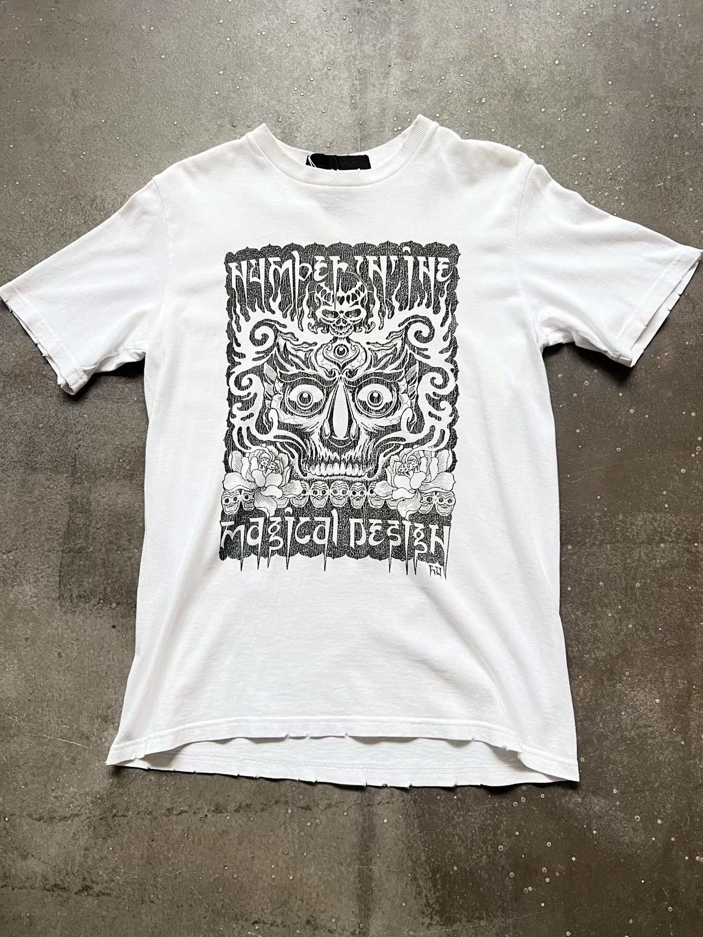 number nine magical design graphic t-shirt