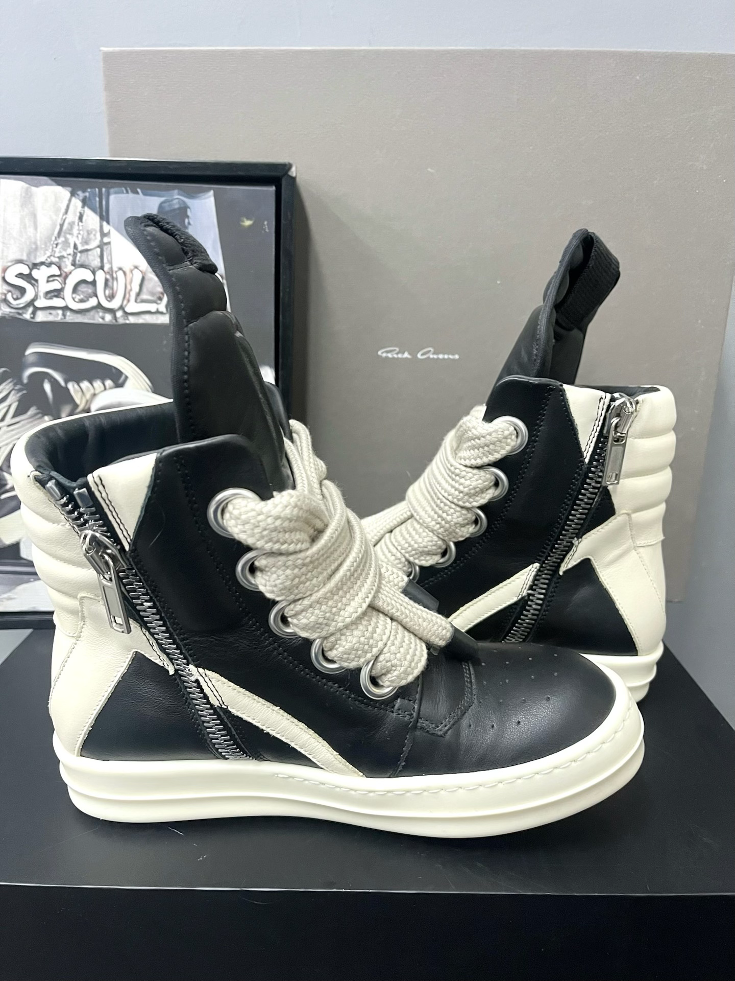 Rick Owens Thick Lace Inverted Triangle Board Shoes