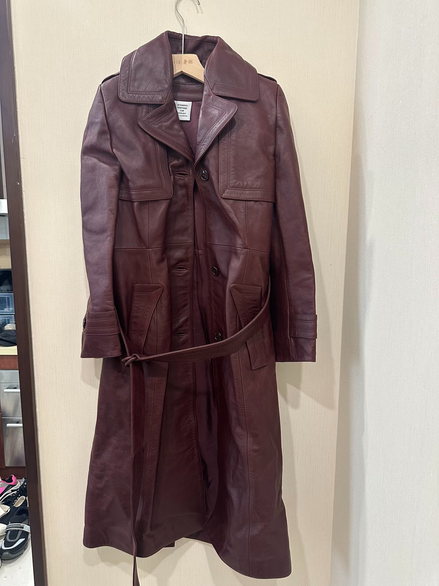 vetements fw16 vintage brown leather coat
