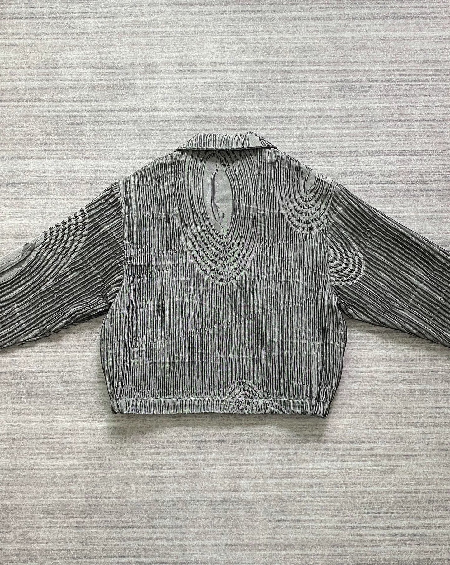 silver wave pattern breathable jacket