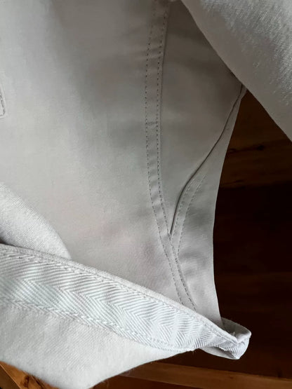 breathable cream work shorts with details