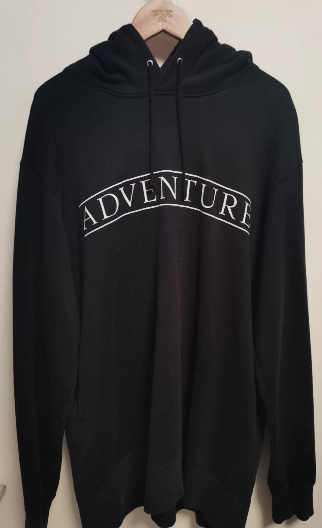 black adventure long hoodie sweatshirt