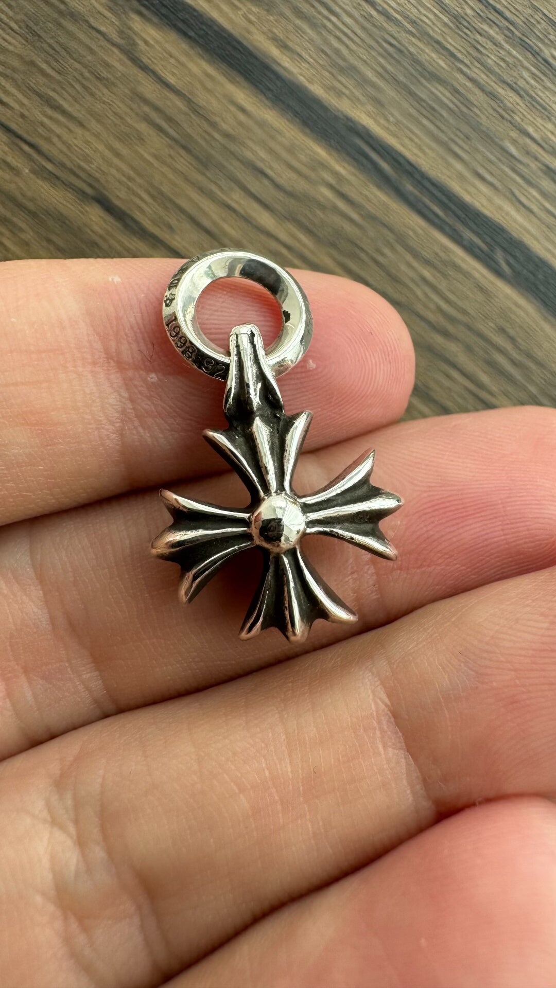 chrome hearts cross pendant in silver