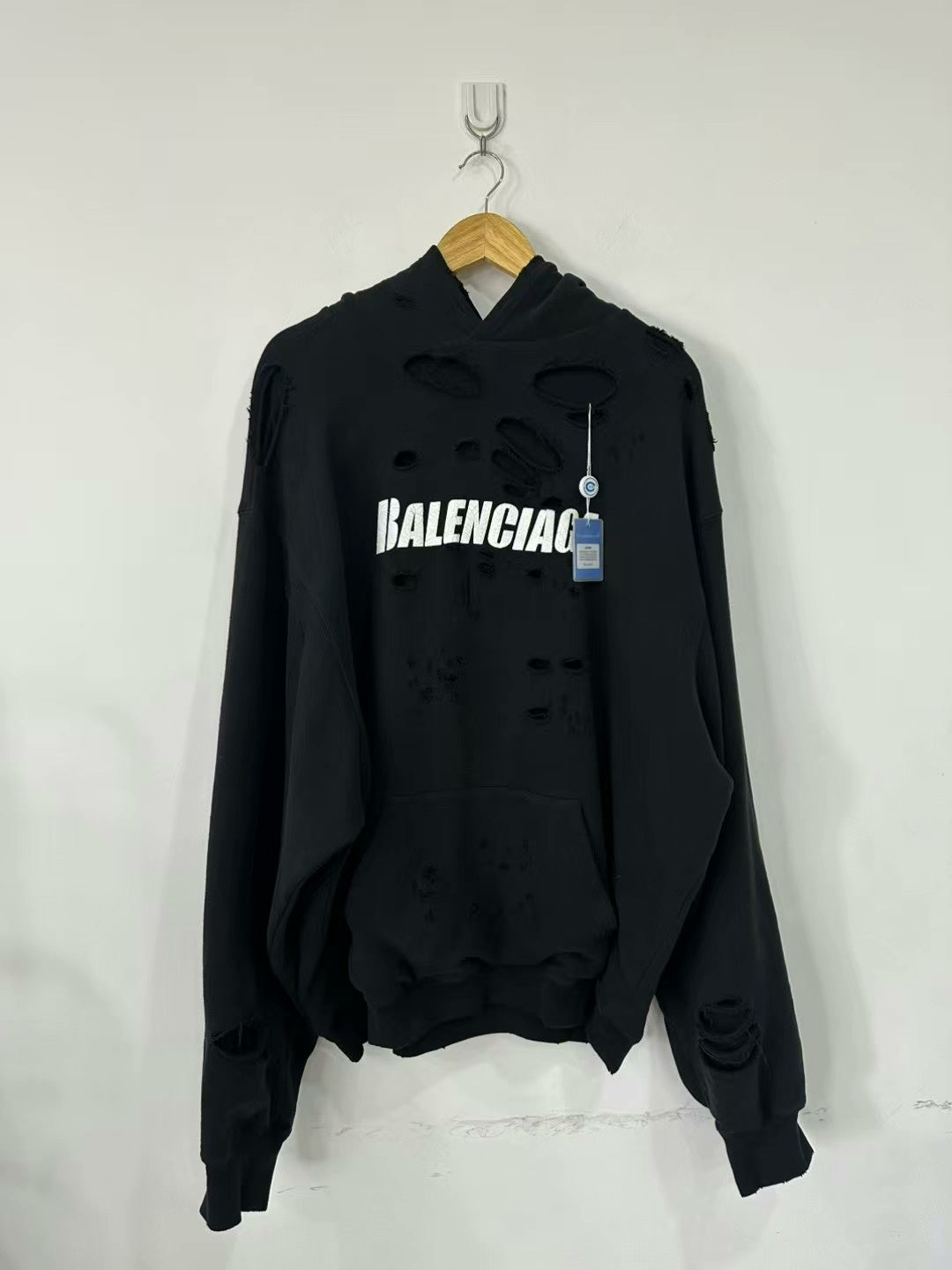 balenciaga oversized distressed hoodie size xs
