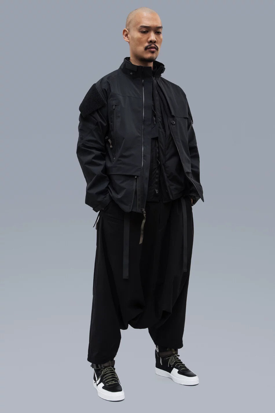 acronym j16-gt lightweight jacket with hood