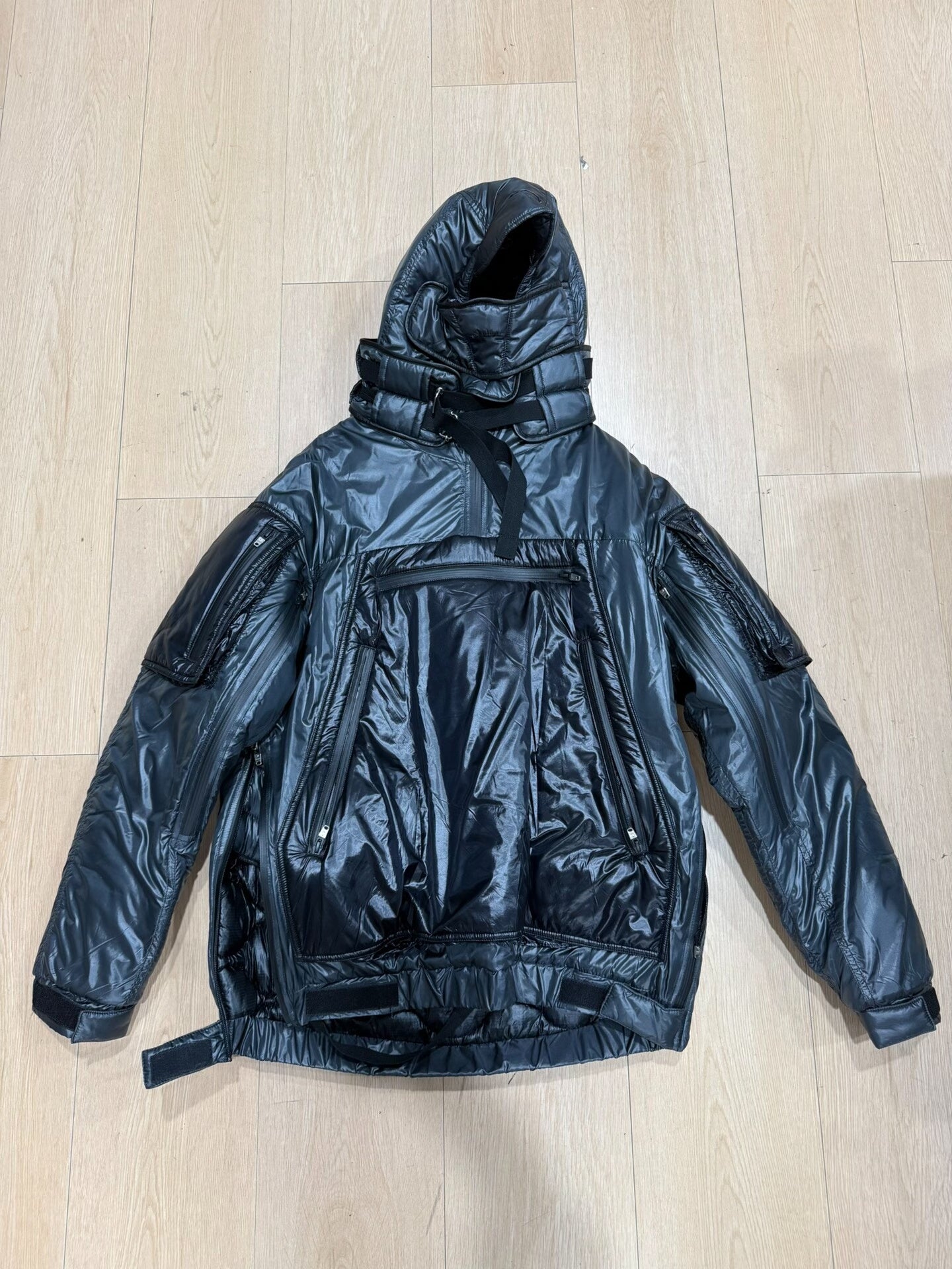 Stylish Bomber Jacket with Drawstrings