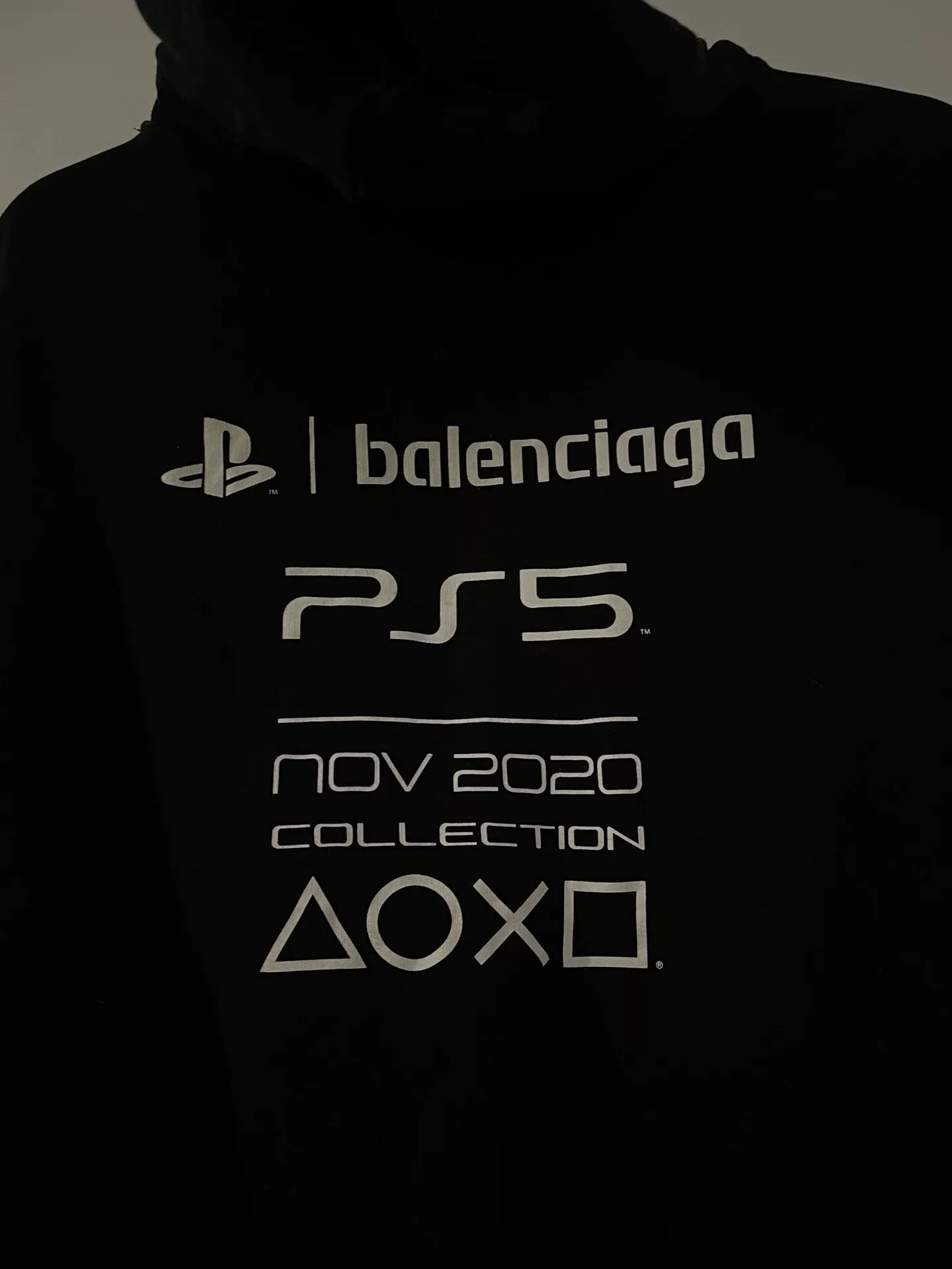 balenciaga ps5 cropped hoodie in black