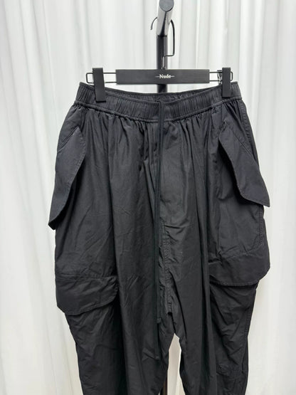 Julius Large Pocket Split Hem Pants