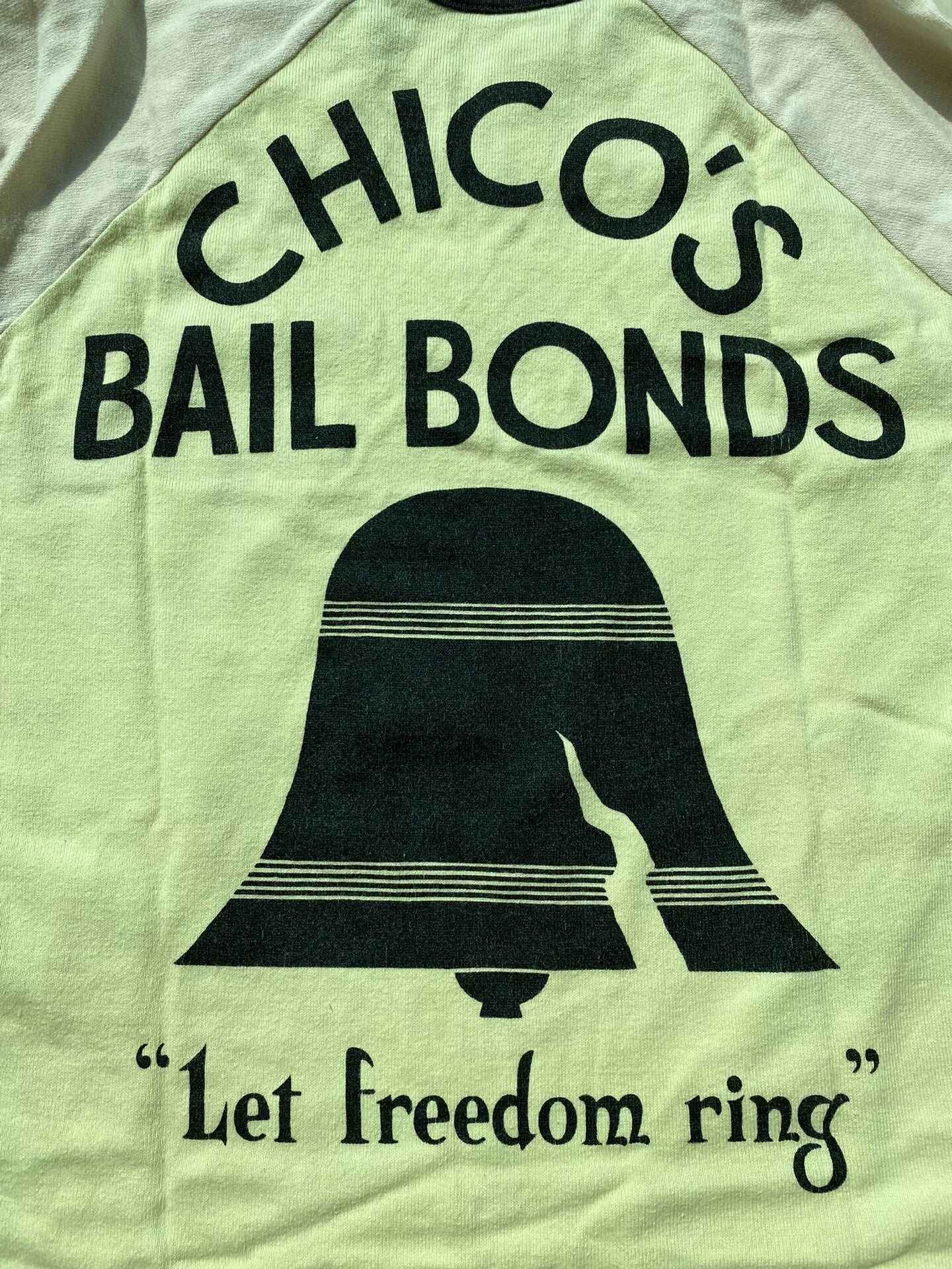 chico's bail bonds vintage graphic tee
