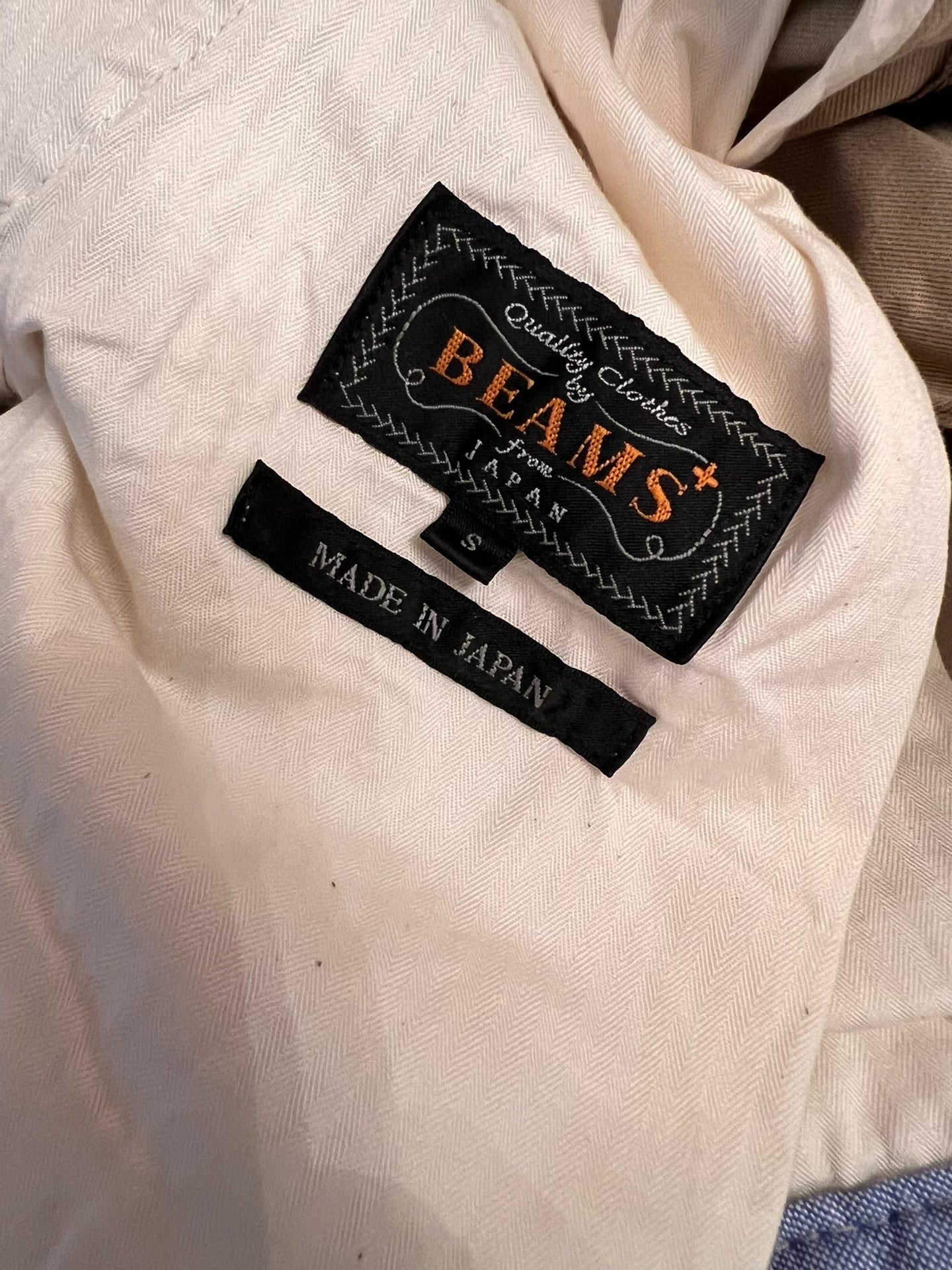 BEAMS PLUS Double Pleated Tapered Pants