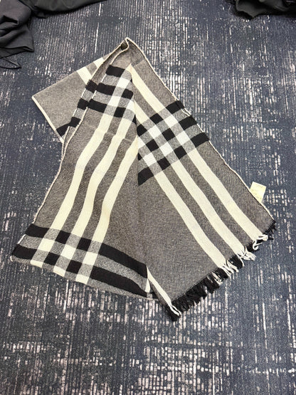 Burberry Classic Gray White Black Scarf