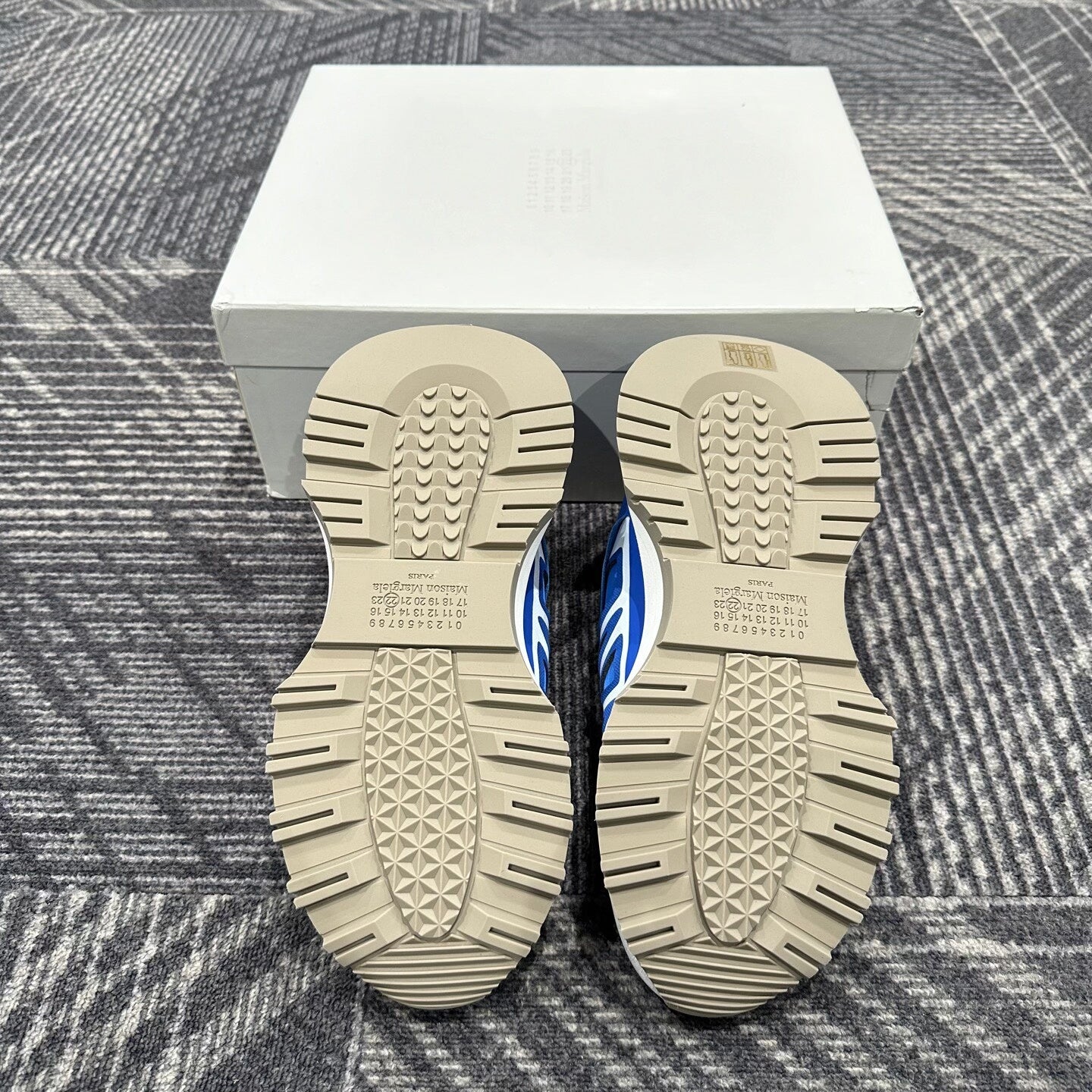 Maison Margiela Low Top Sneakers Size 40