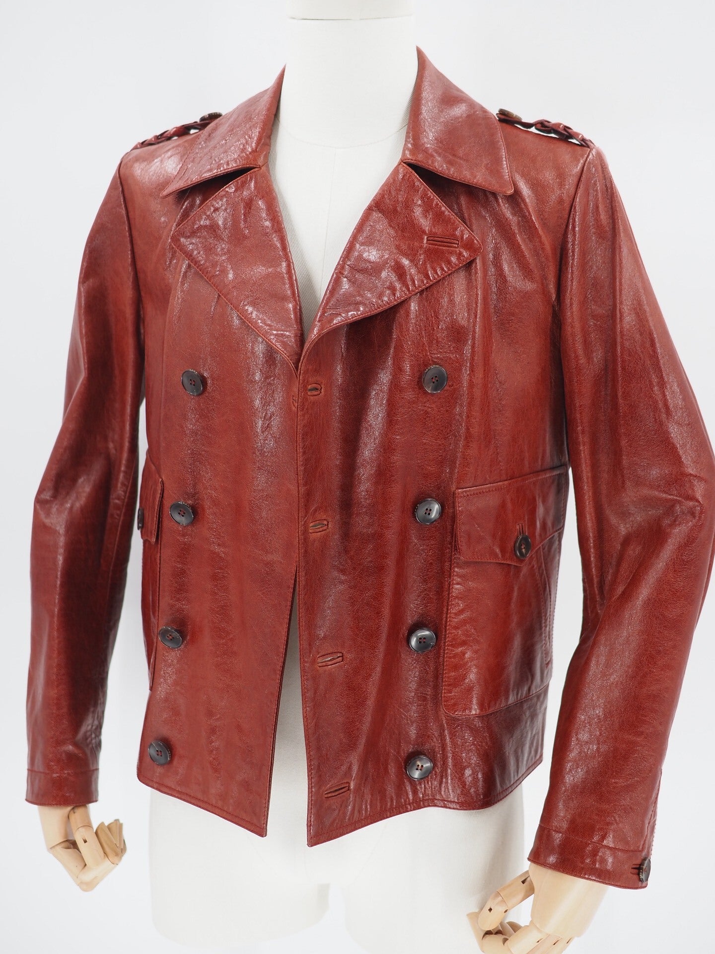gucci double-breasted leather jacket in burgundy