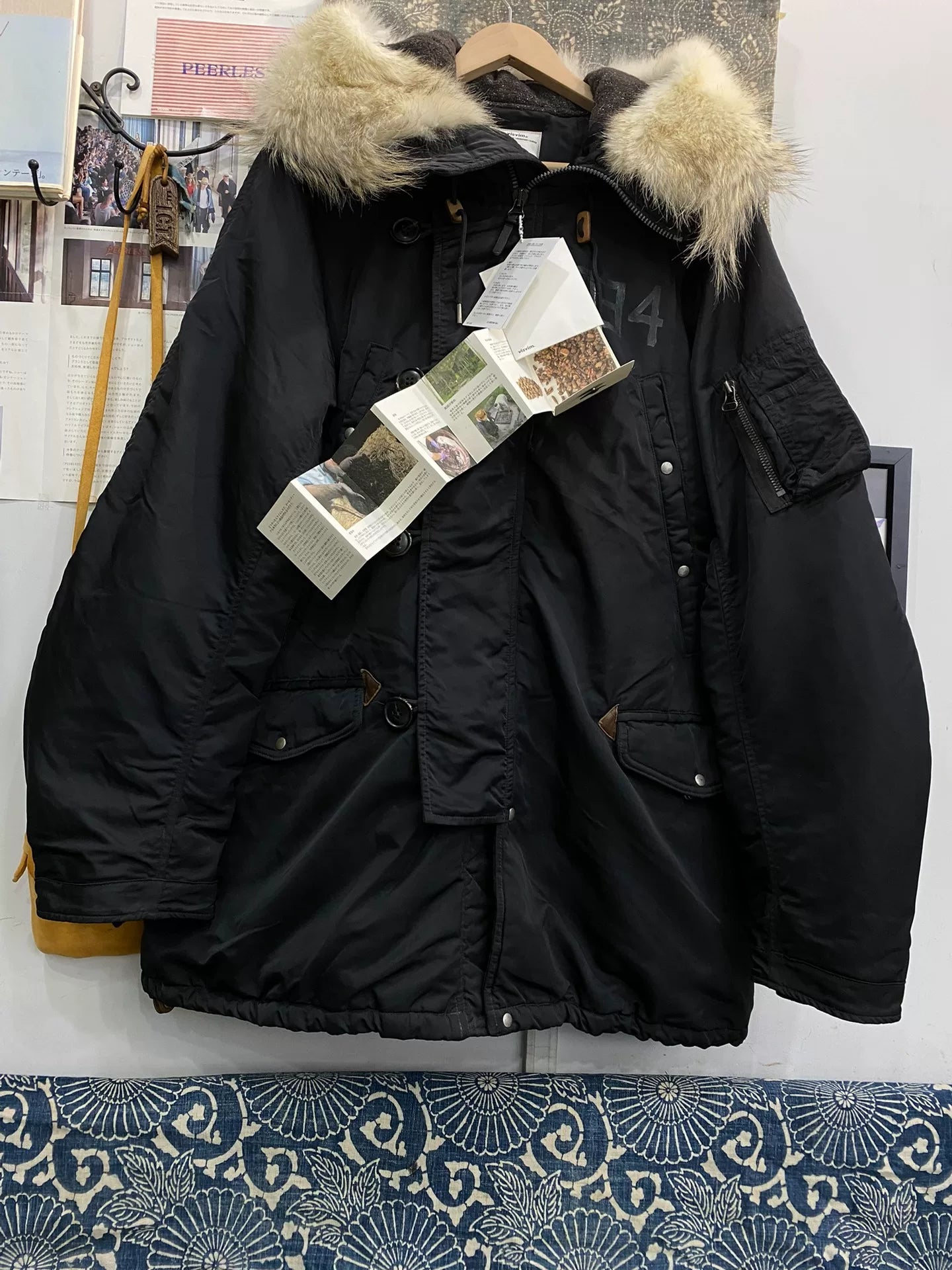 visvim valdez coat with detachable fur hood