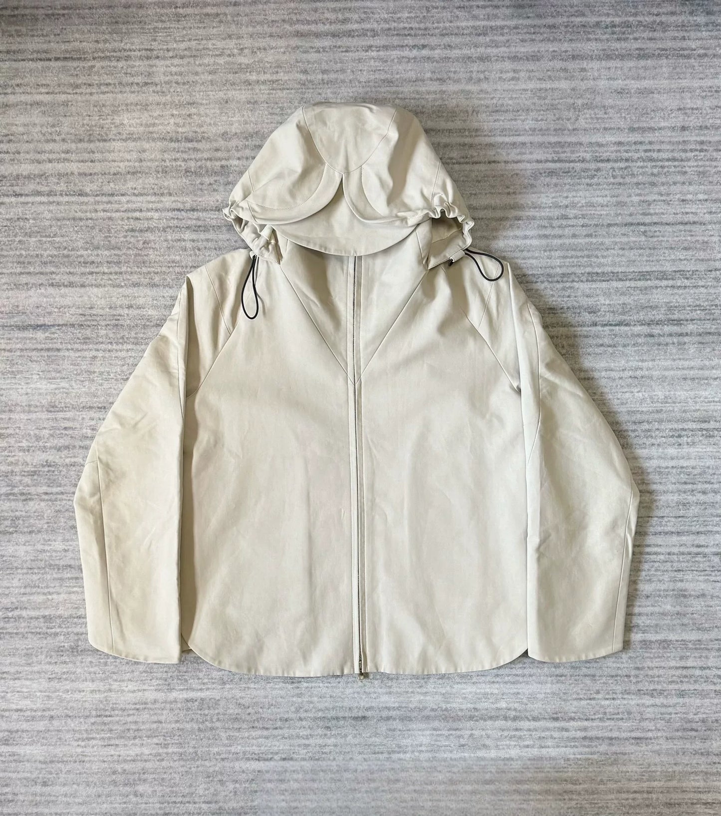 Pet Tree Kor Windbreaker Jacket in Beige