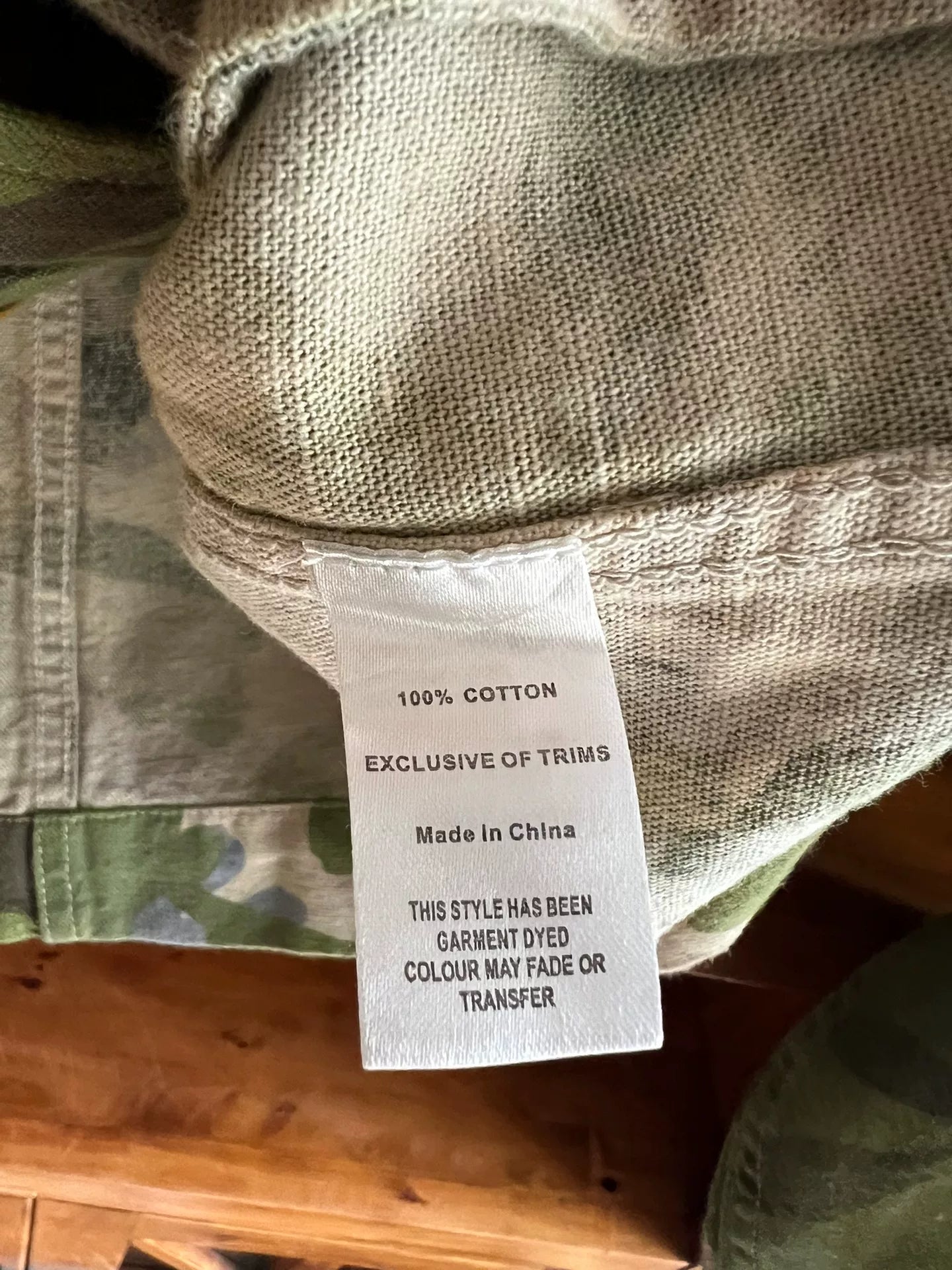 camouflage military hooded jacket with four pockets