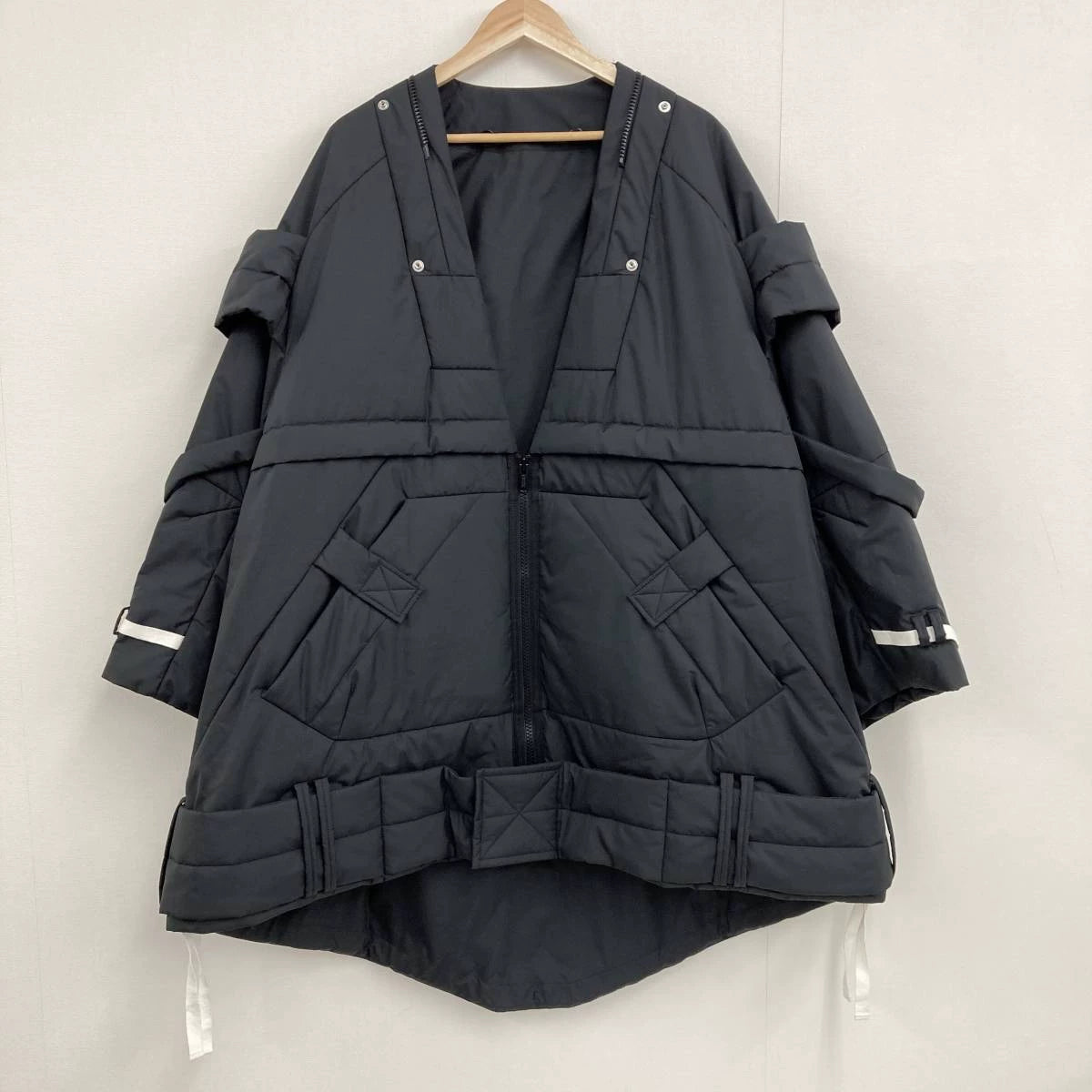 undercover 20aw spider nest city coat