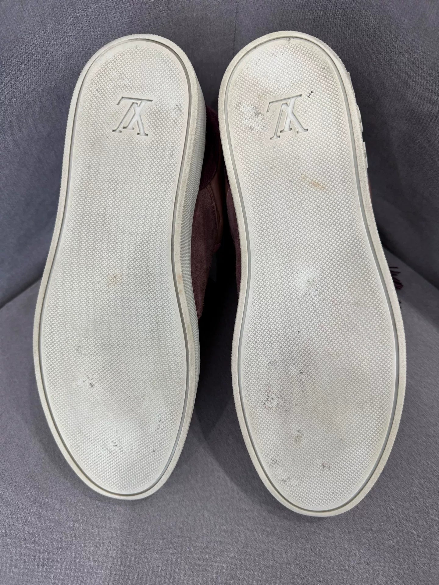 louis vuitton kanye don sneakers size 41.5