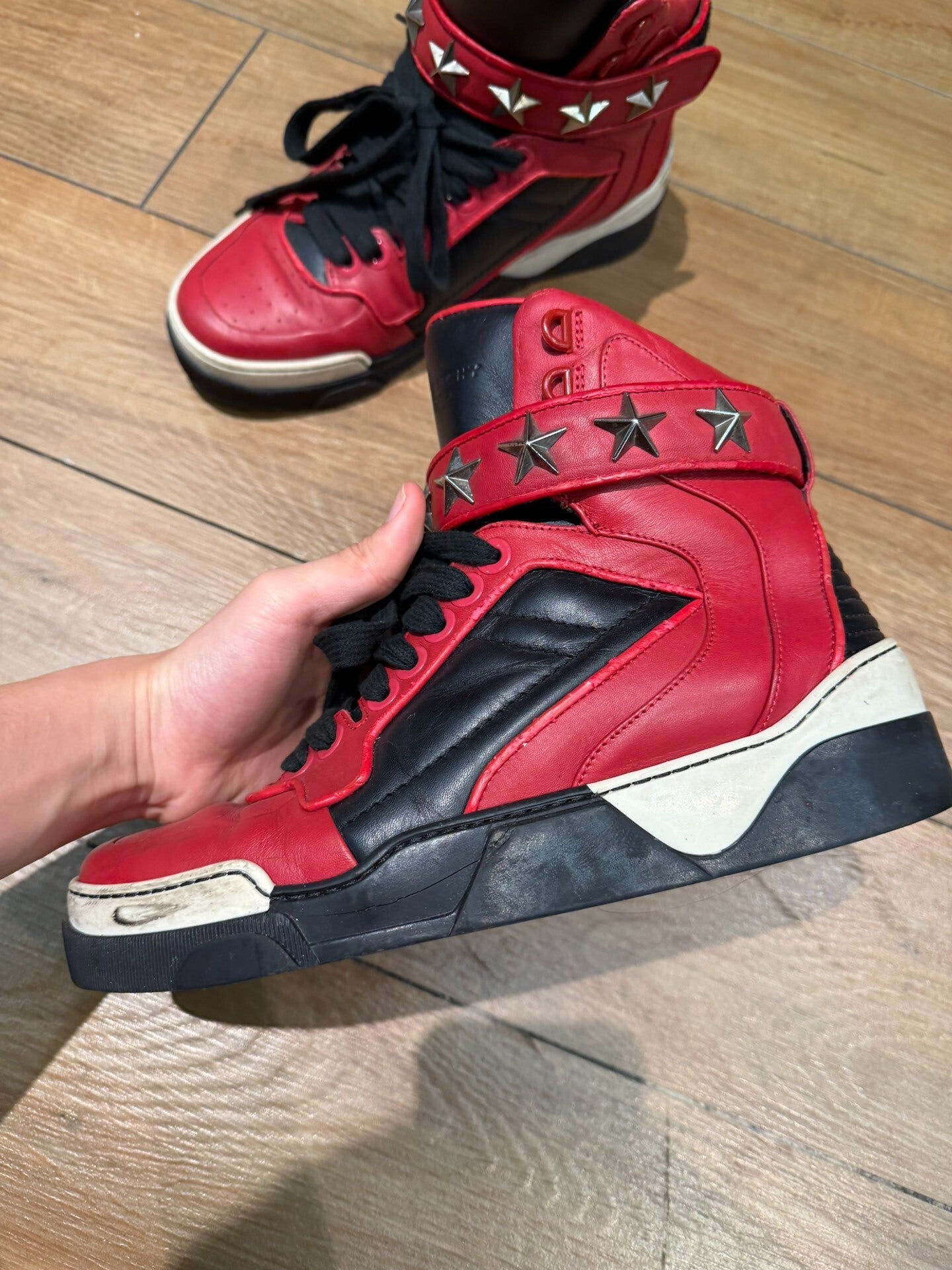 Givenchy Star Strap Tyson Sneakers