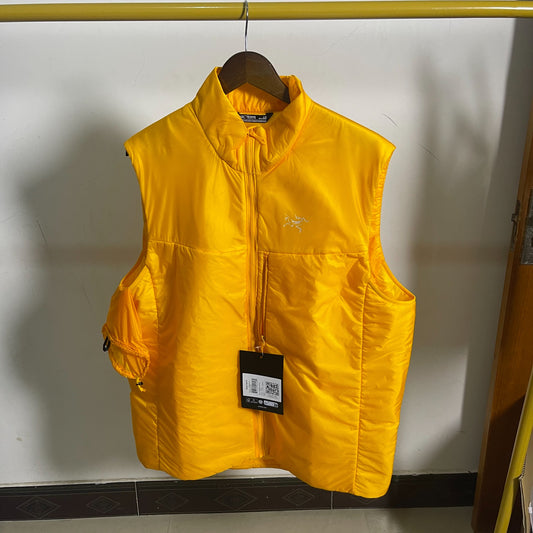 Arcteryx Men's Solid High Neck Zip Vest