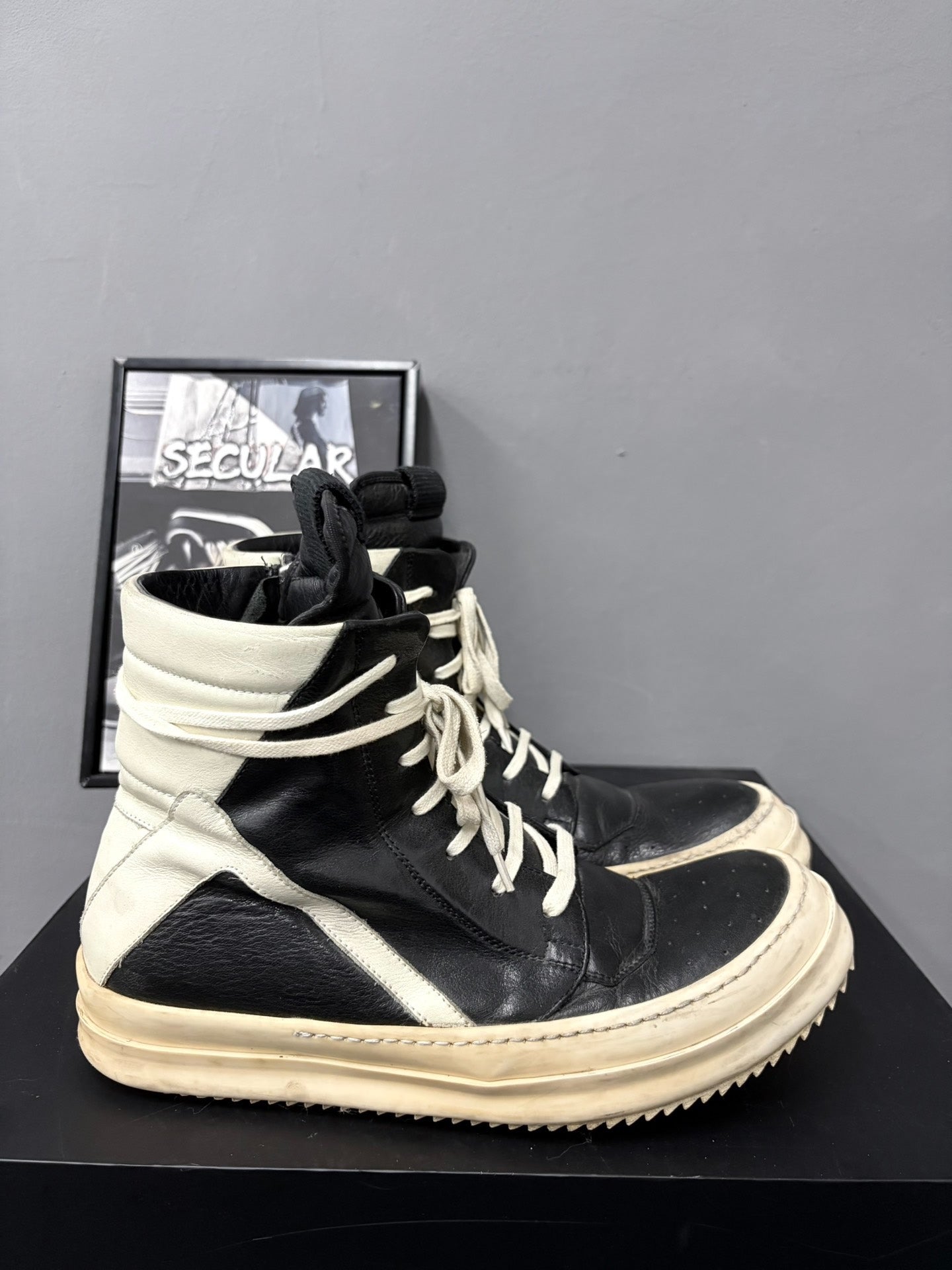 Rick Owens RO10SS High-Top Leather Shoes