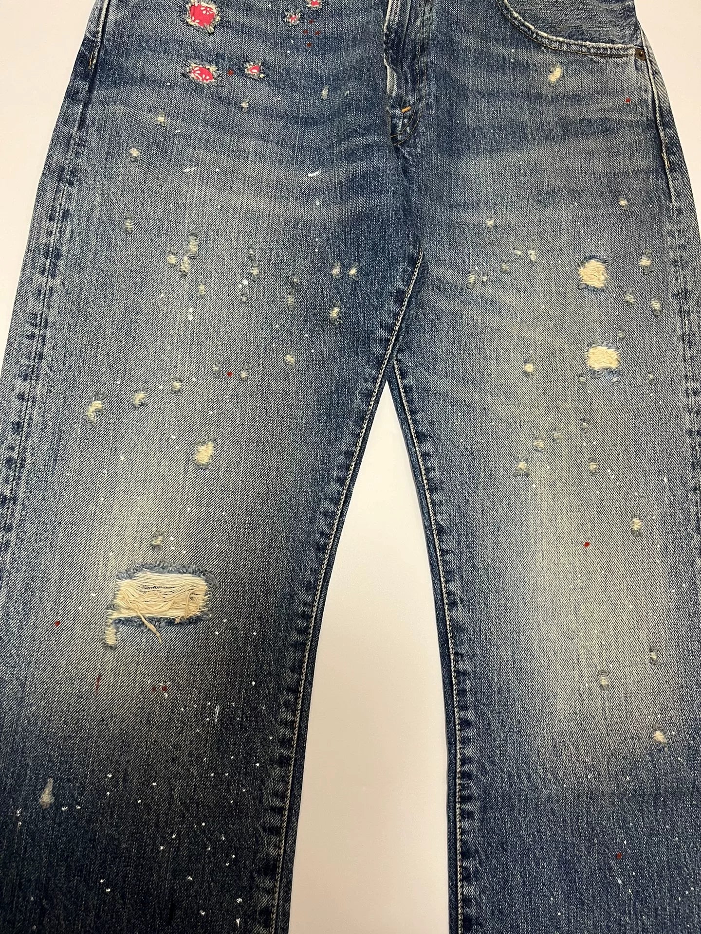 vintage distressed denim jeans by levi's