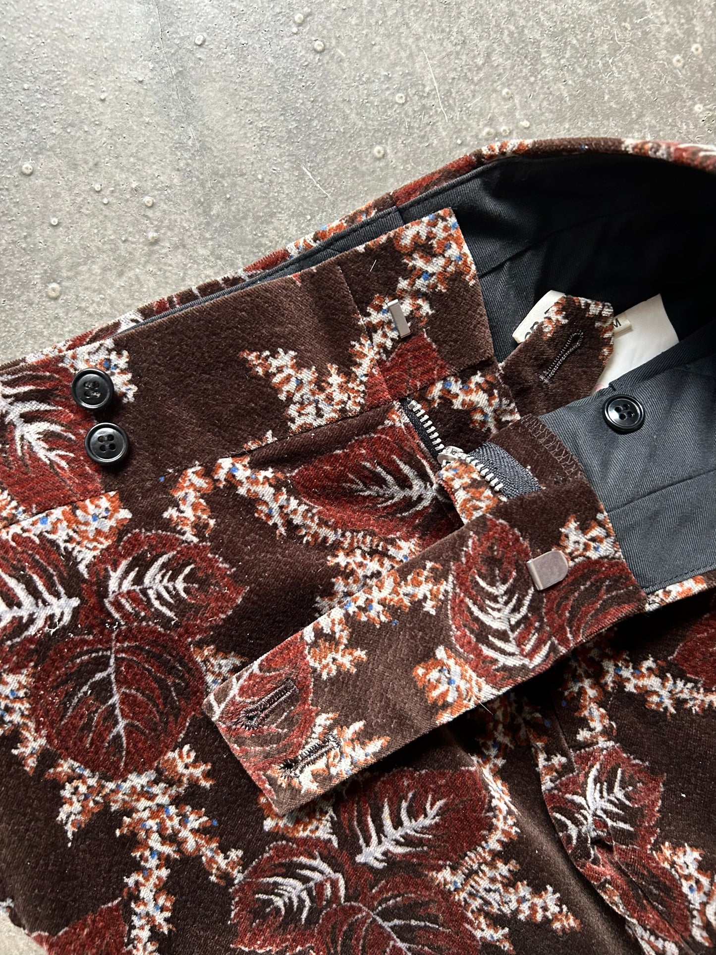 floral patterned cropped pants by Comme des Garçons