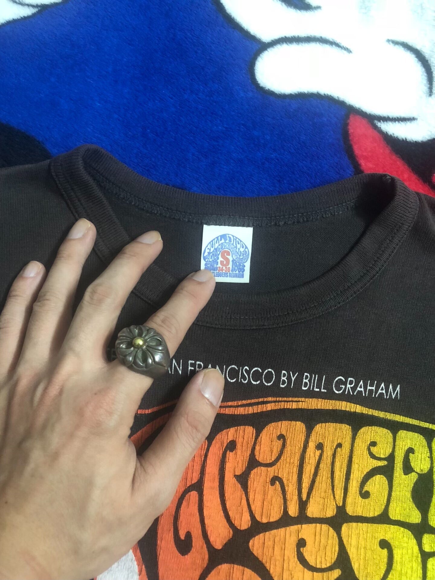 Bootleggers Graphic T-Shirt Size S