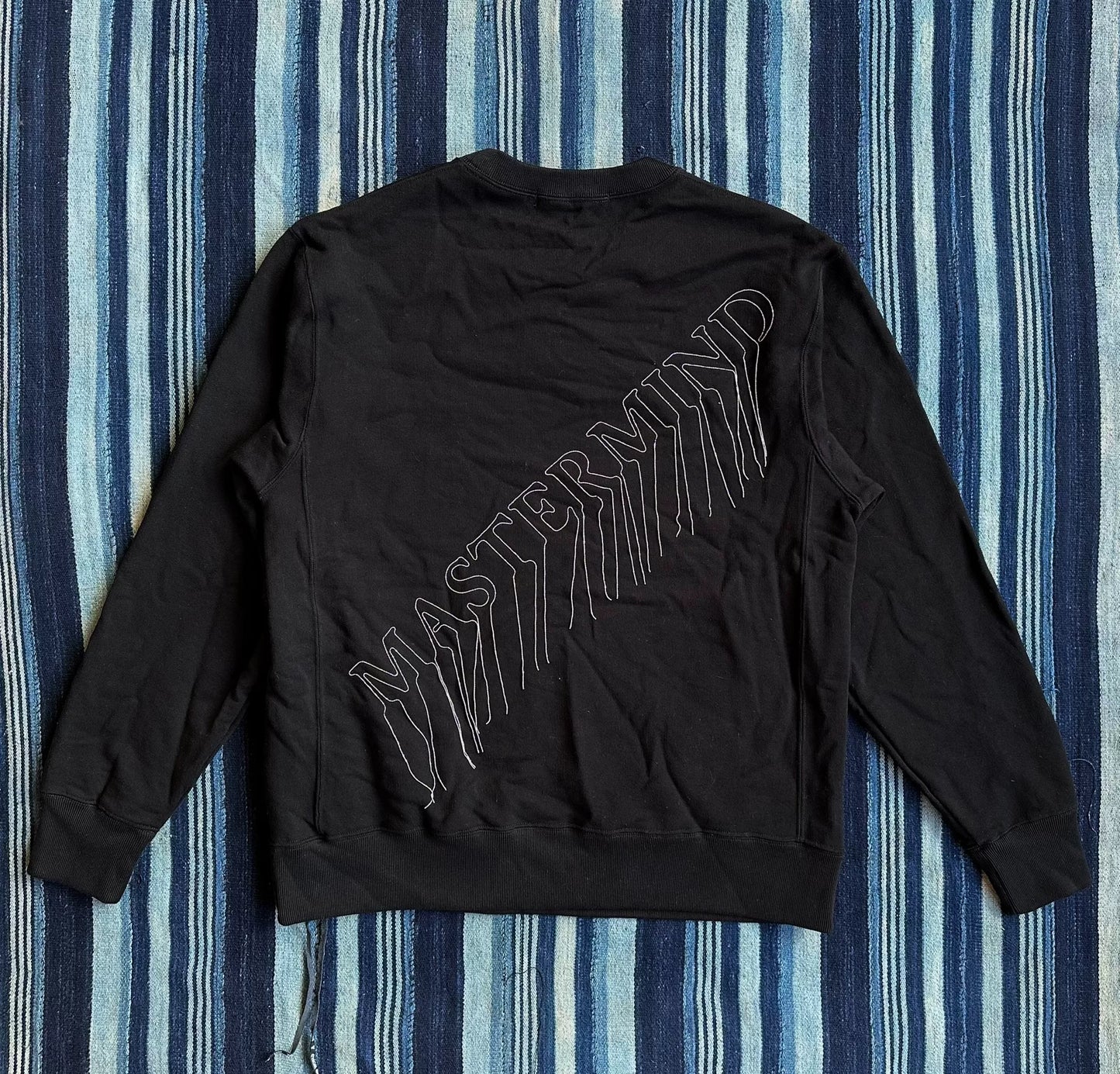 mastermind world embroidered crewneck sweatshirt