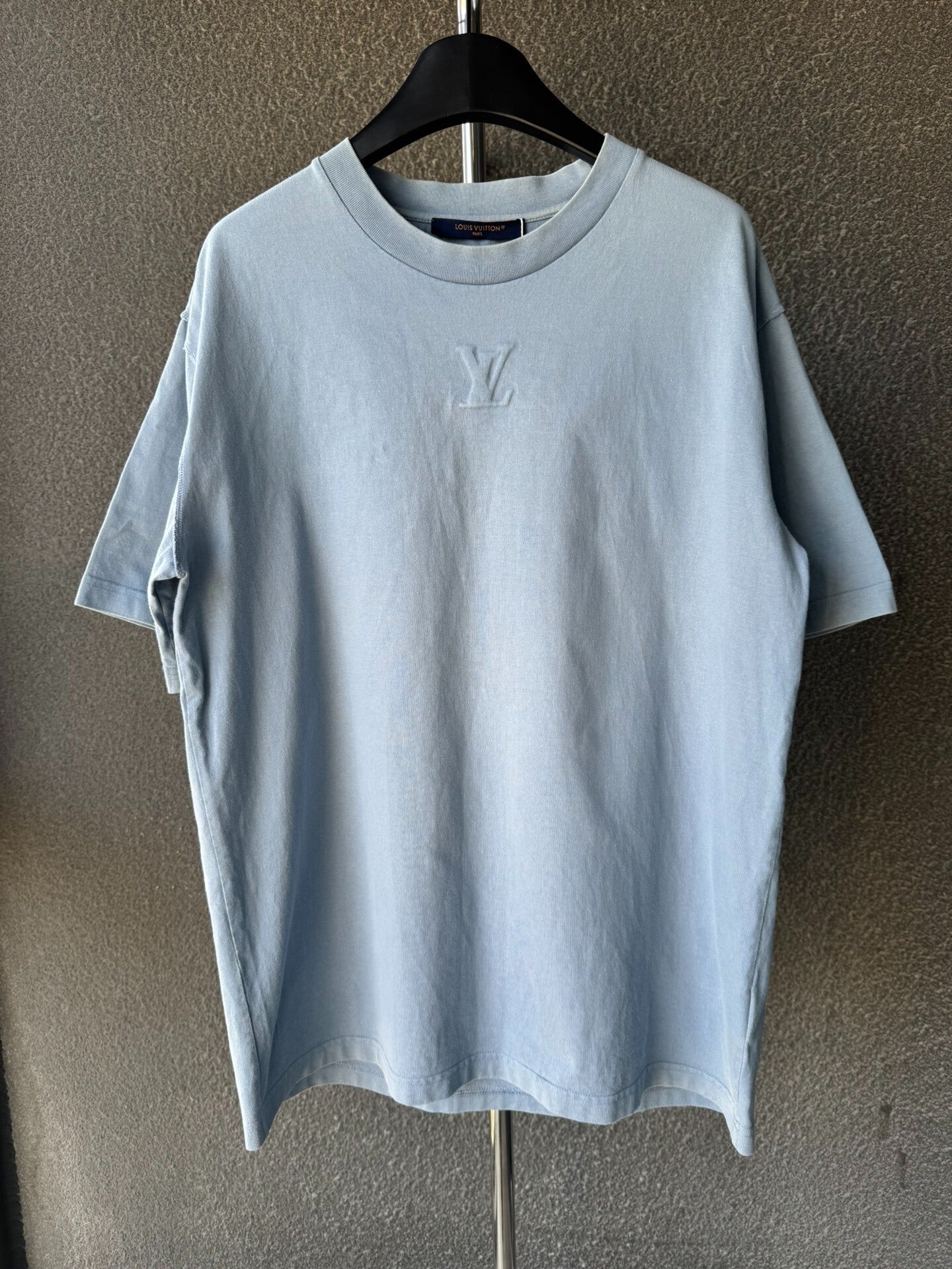 louis vuitton logo short sleeve shirt