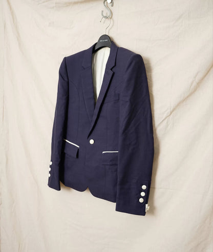 Number Nine White Button Slim Suit