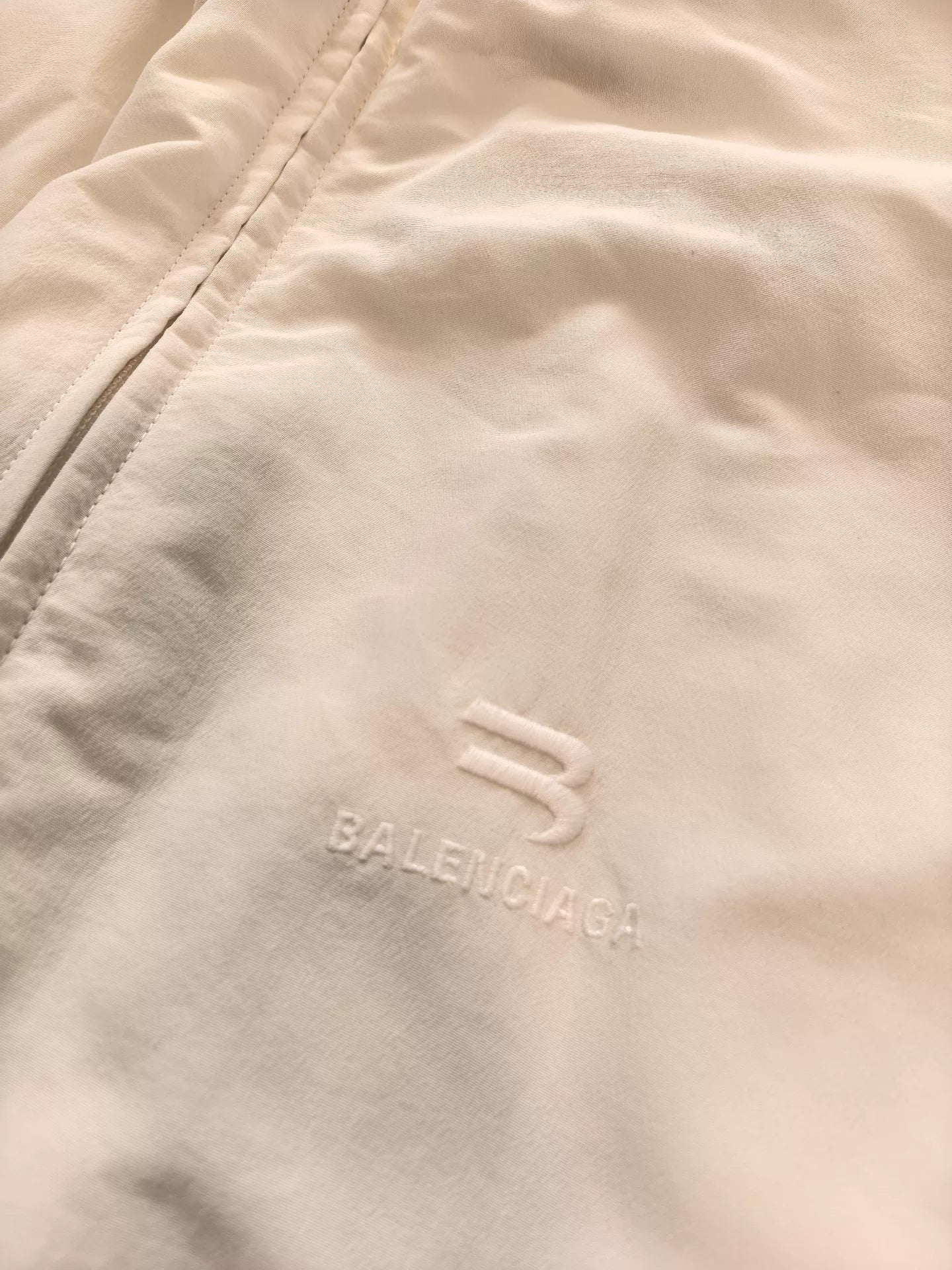 balenciaga sportyb shoulder padded jacket