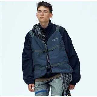 Neighborhood Cargo N-Vest