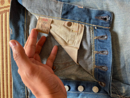 Levi's LVC 55501-0073 Distressed Jeans