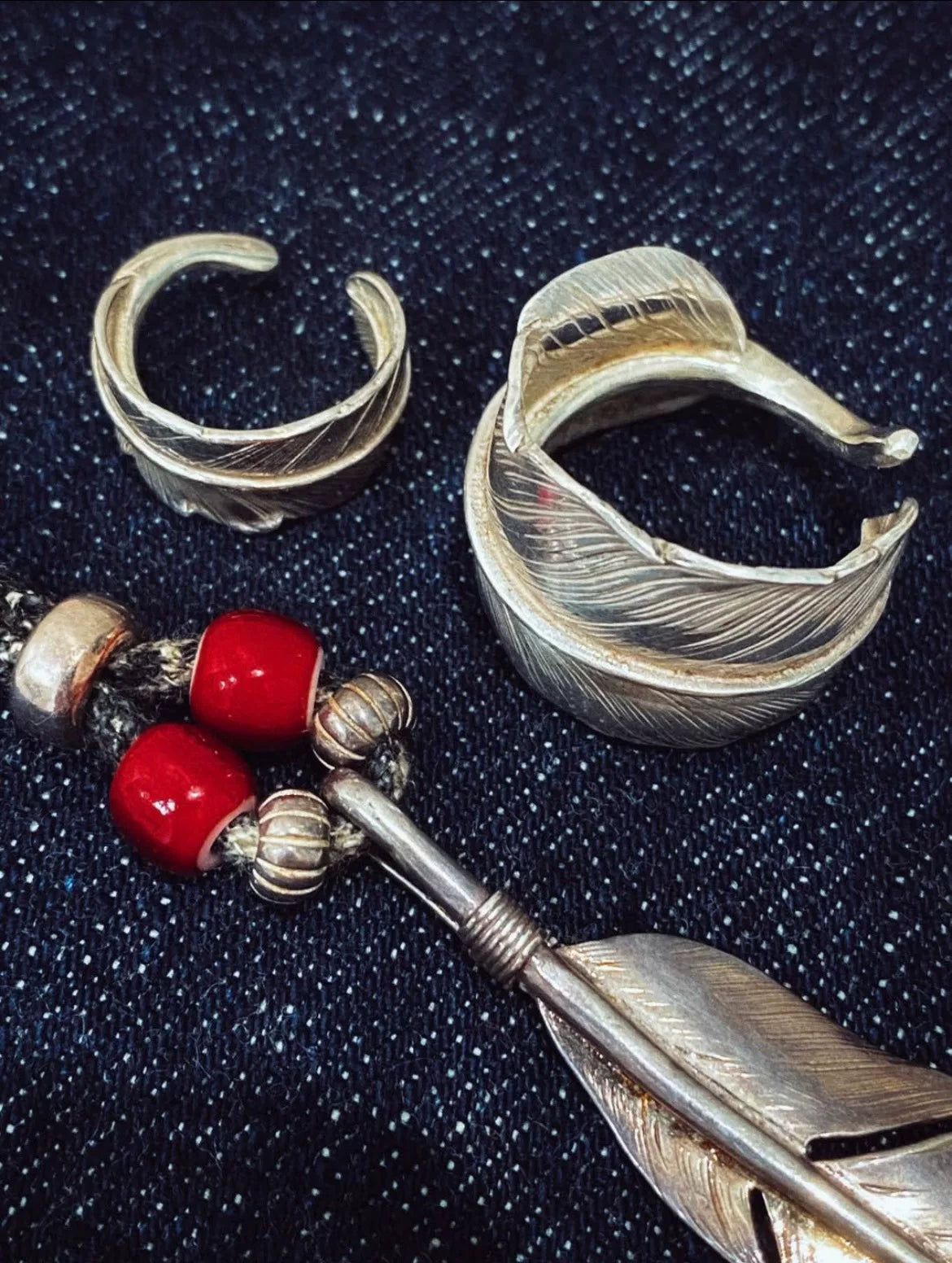 larry smith feather silver ring