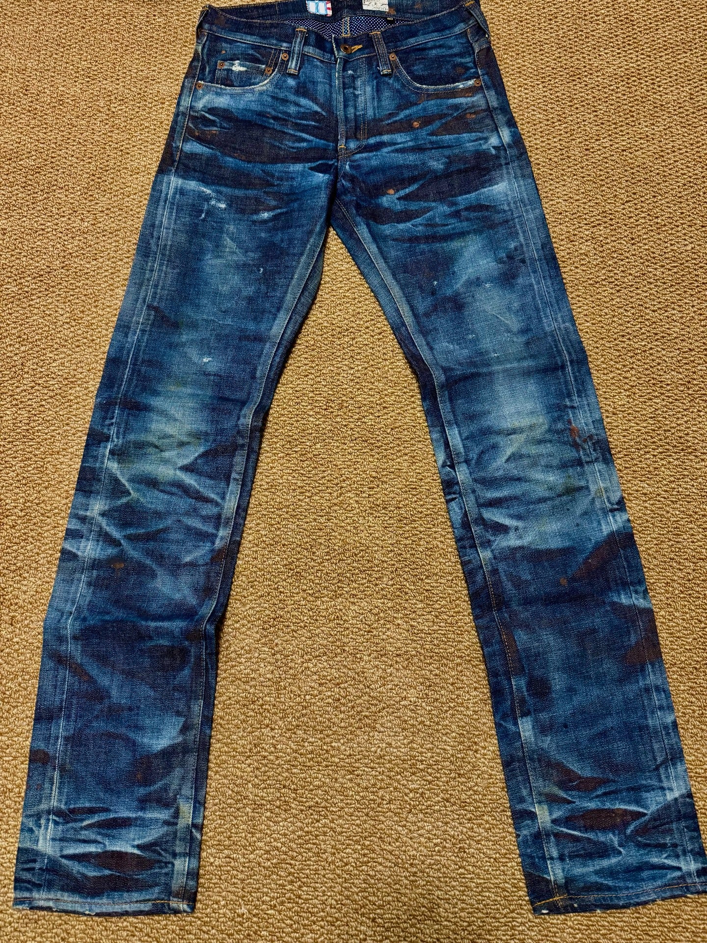 Noir Denim Jeans with Distressing