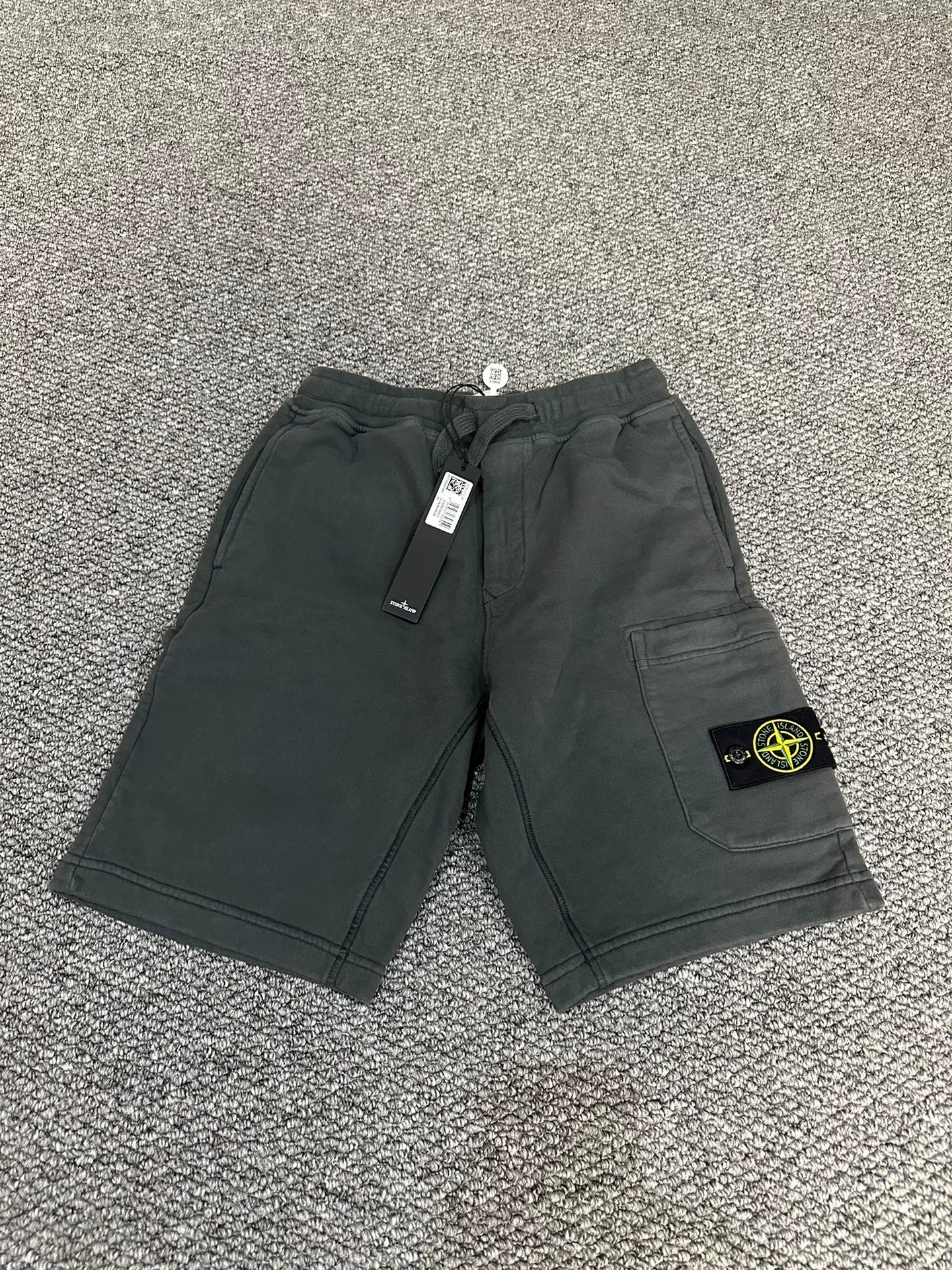 stone island summer shorts in dark gray