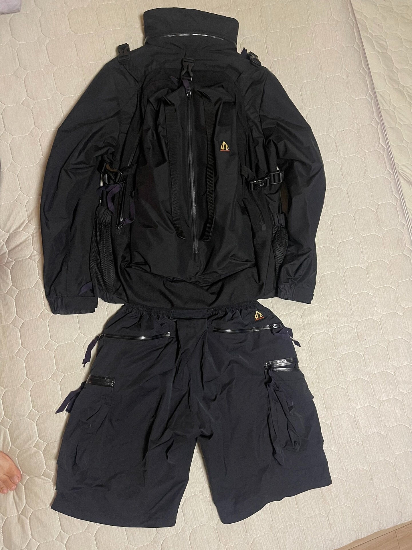 innovative long coat and shorts set