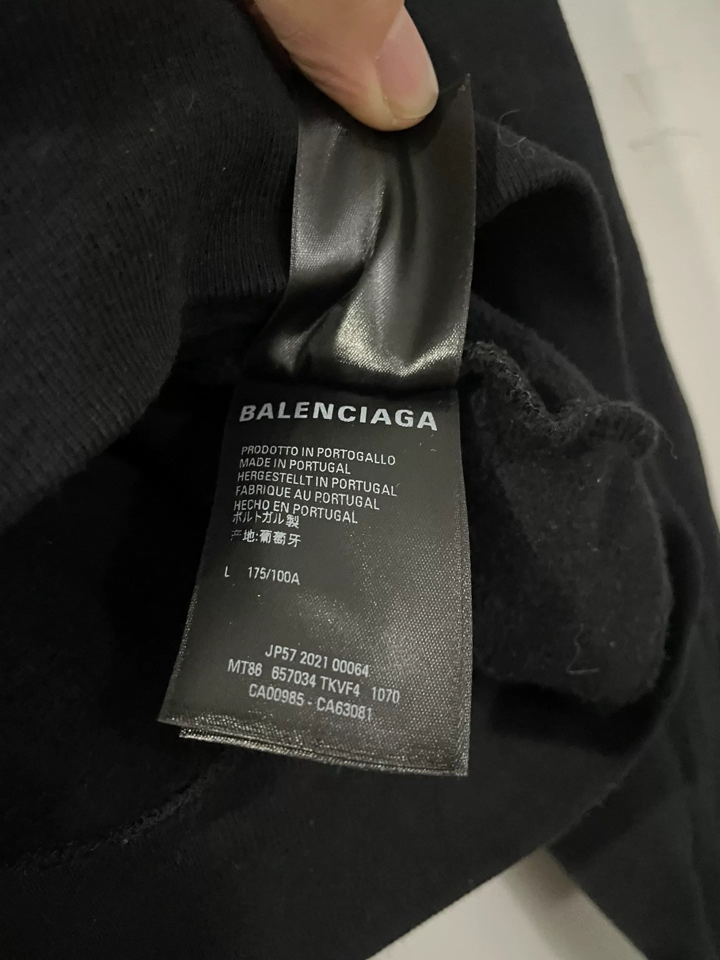 balenciaga ps5 cropped hoodie in black