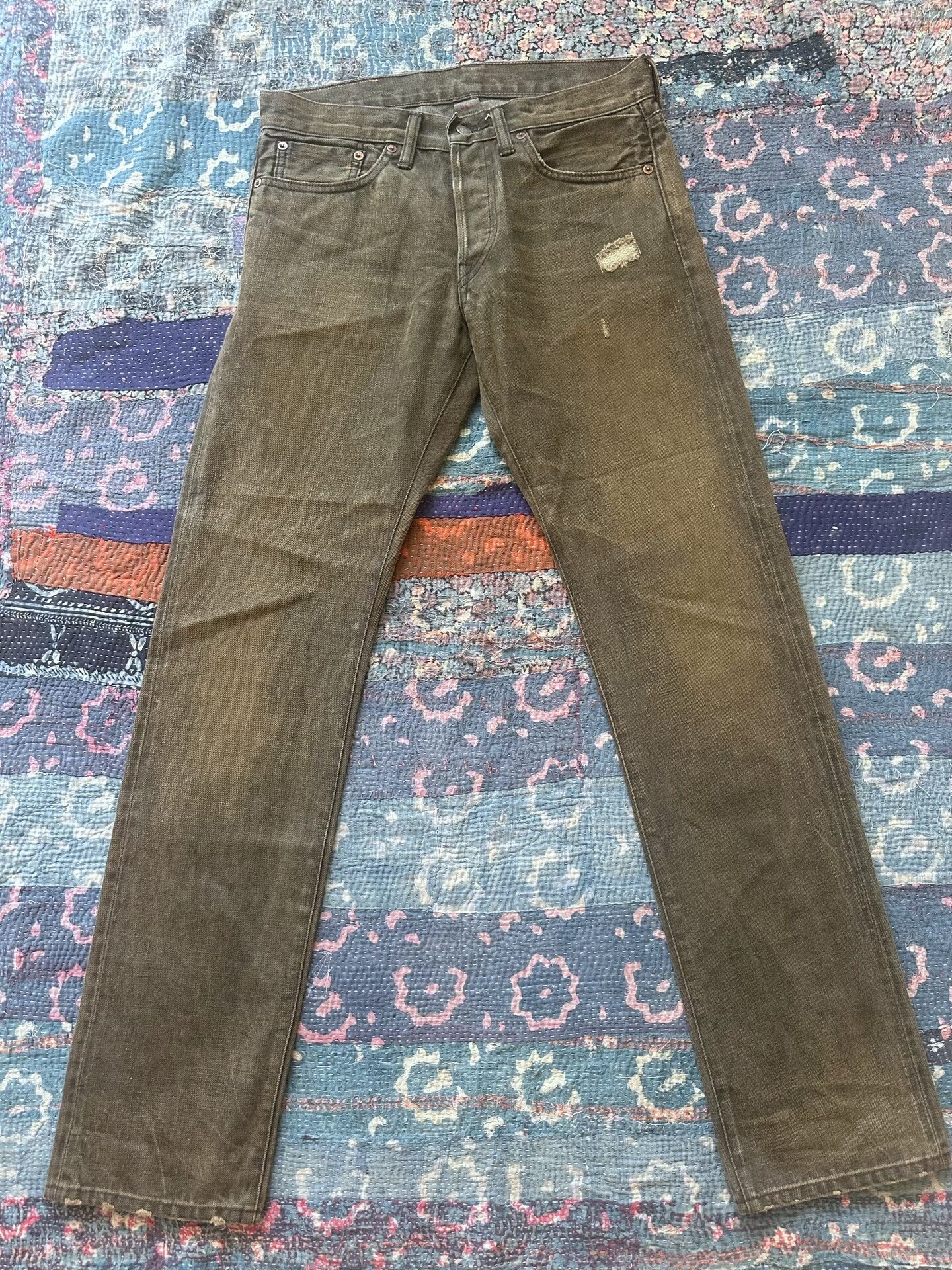 distressed slim fit washed denim jeans