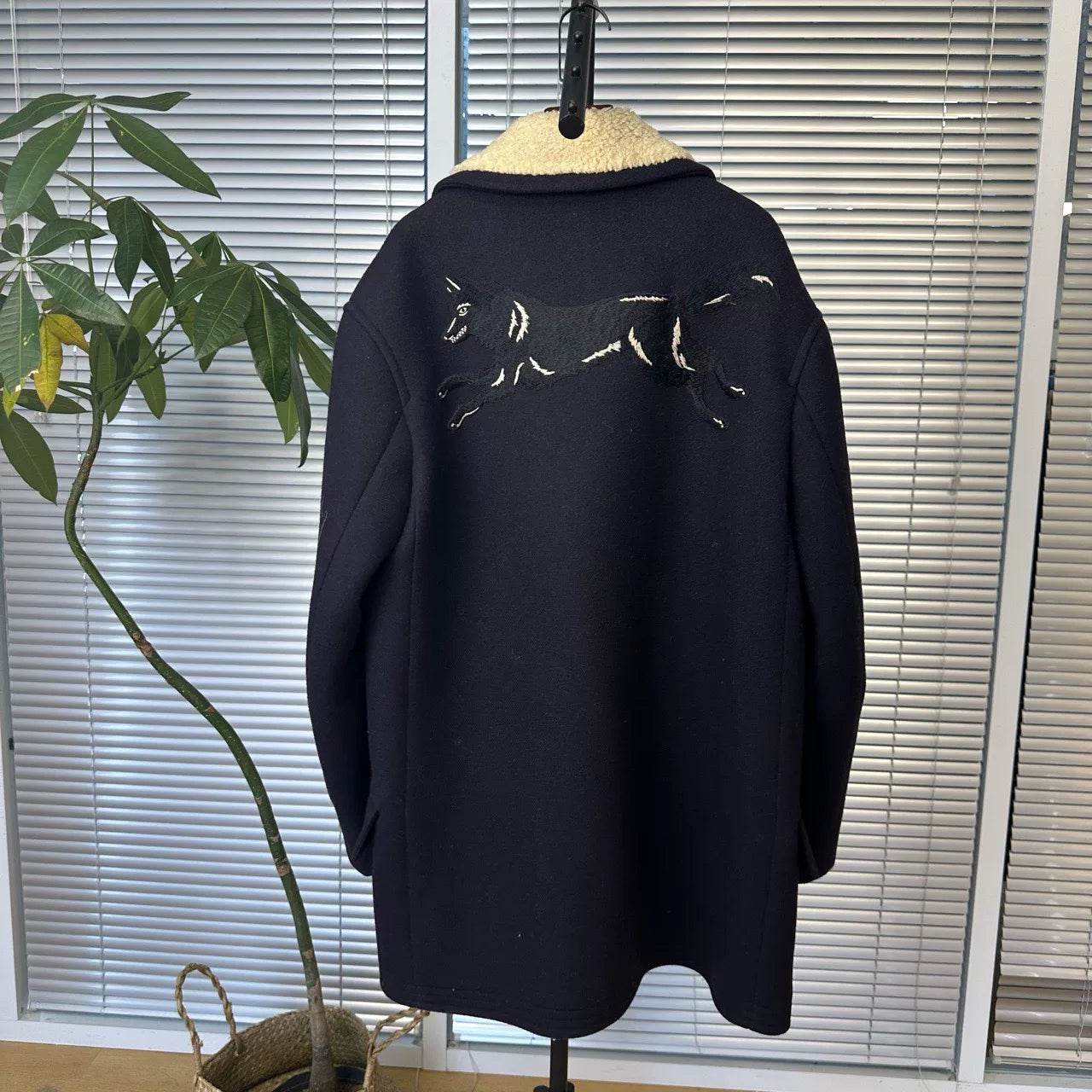 gucci black panther embroidered wool coat