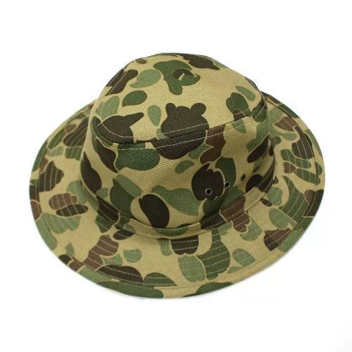 camo pattern wide-brim bucket hat