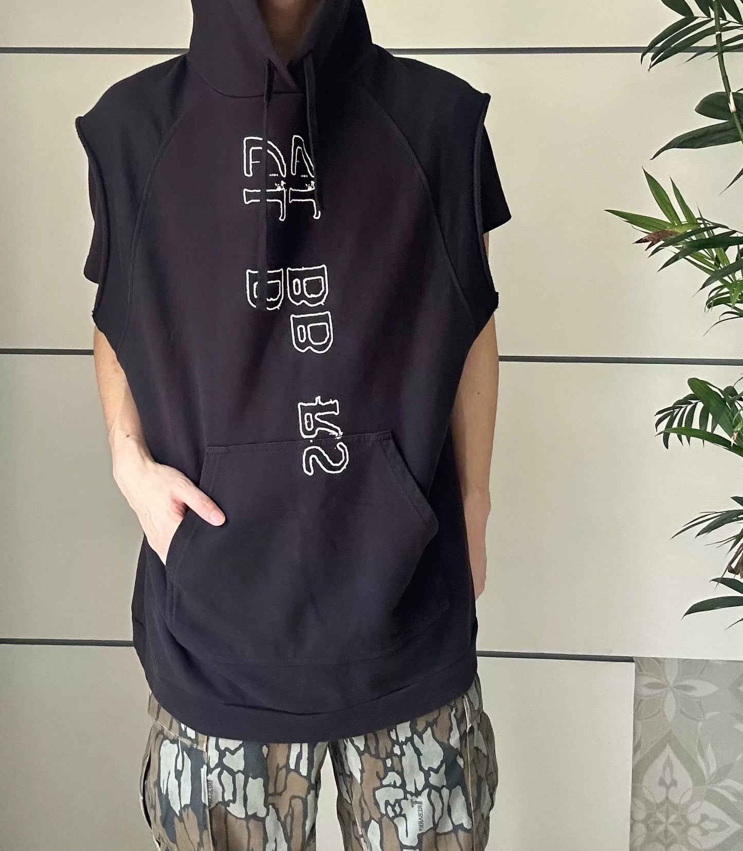 RAF SIMONS Sleeveless Hoodie in Black