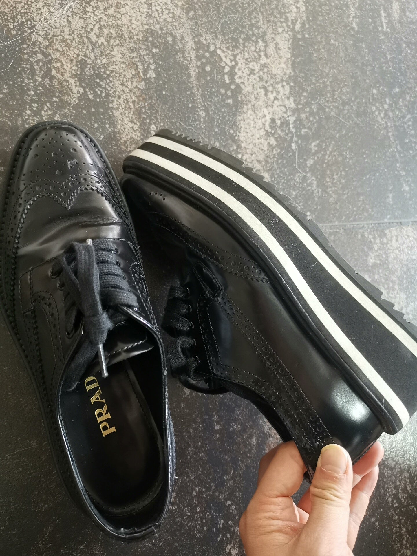 PRADA Black Low-Top Leather Shoes